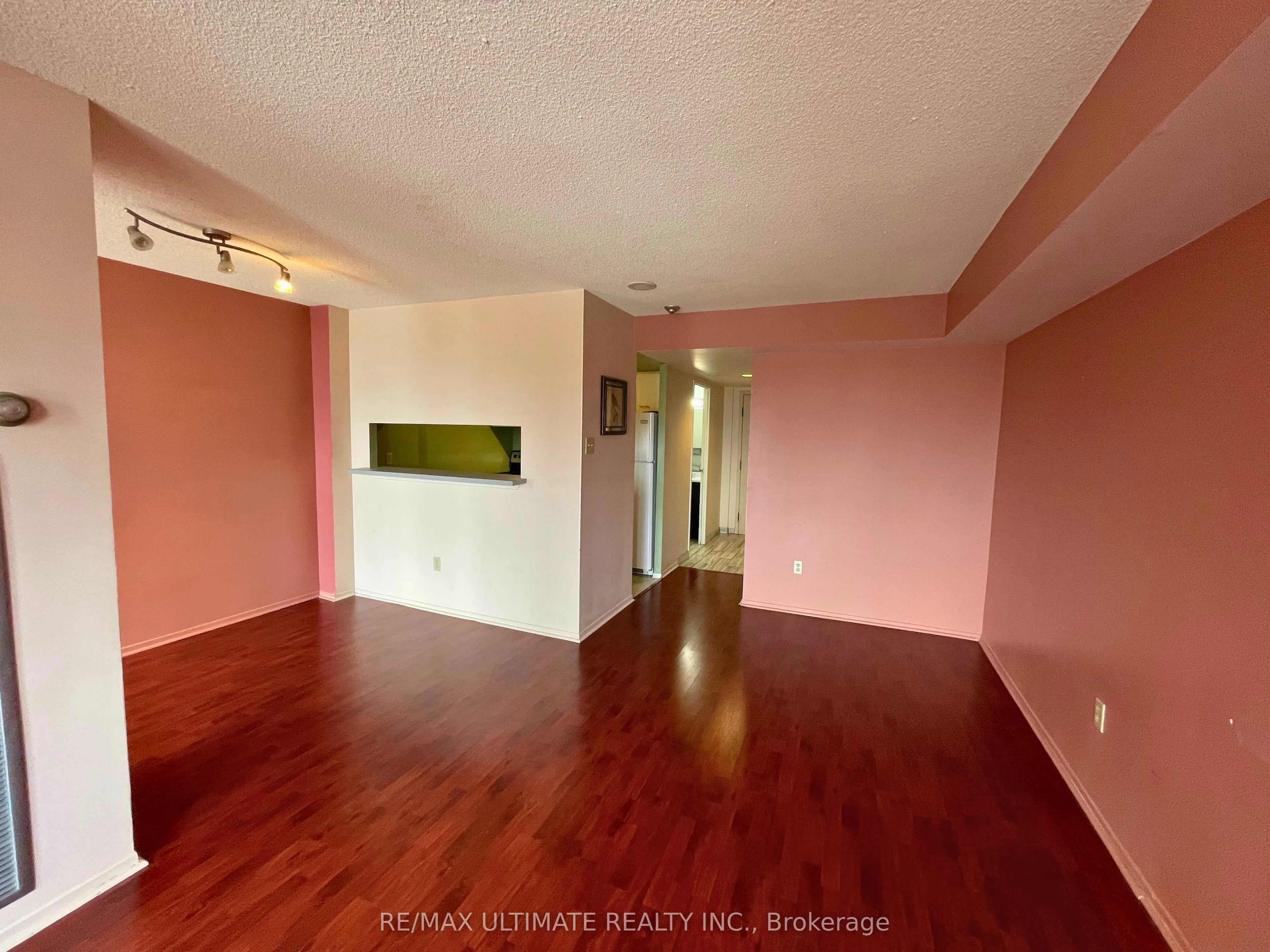 117 Gerrard Street E, #804