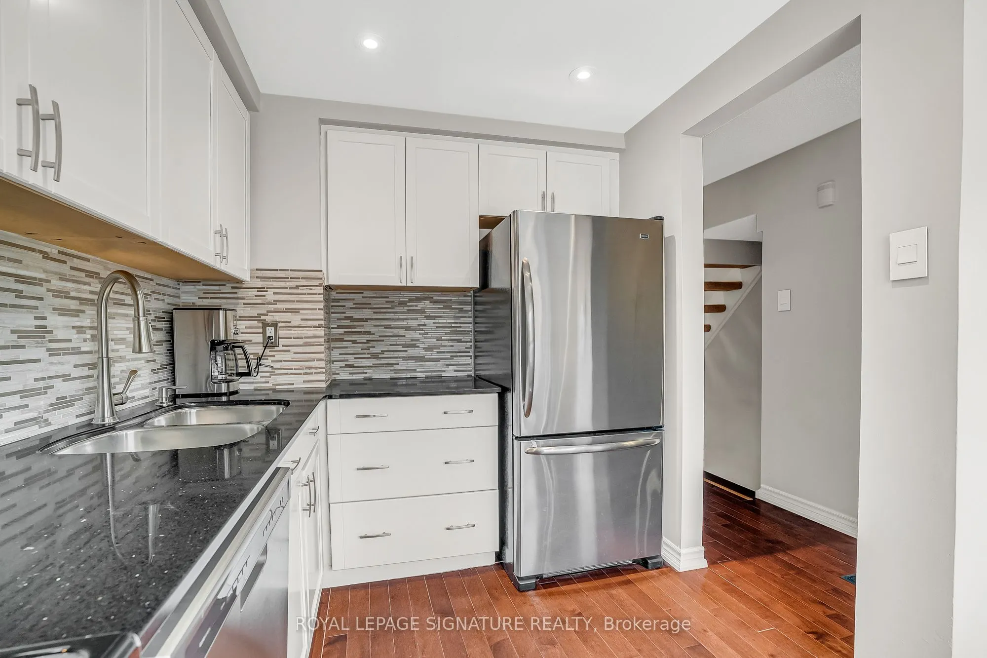 22 Dutch Myrtle Way, #6