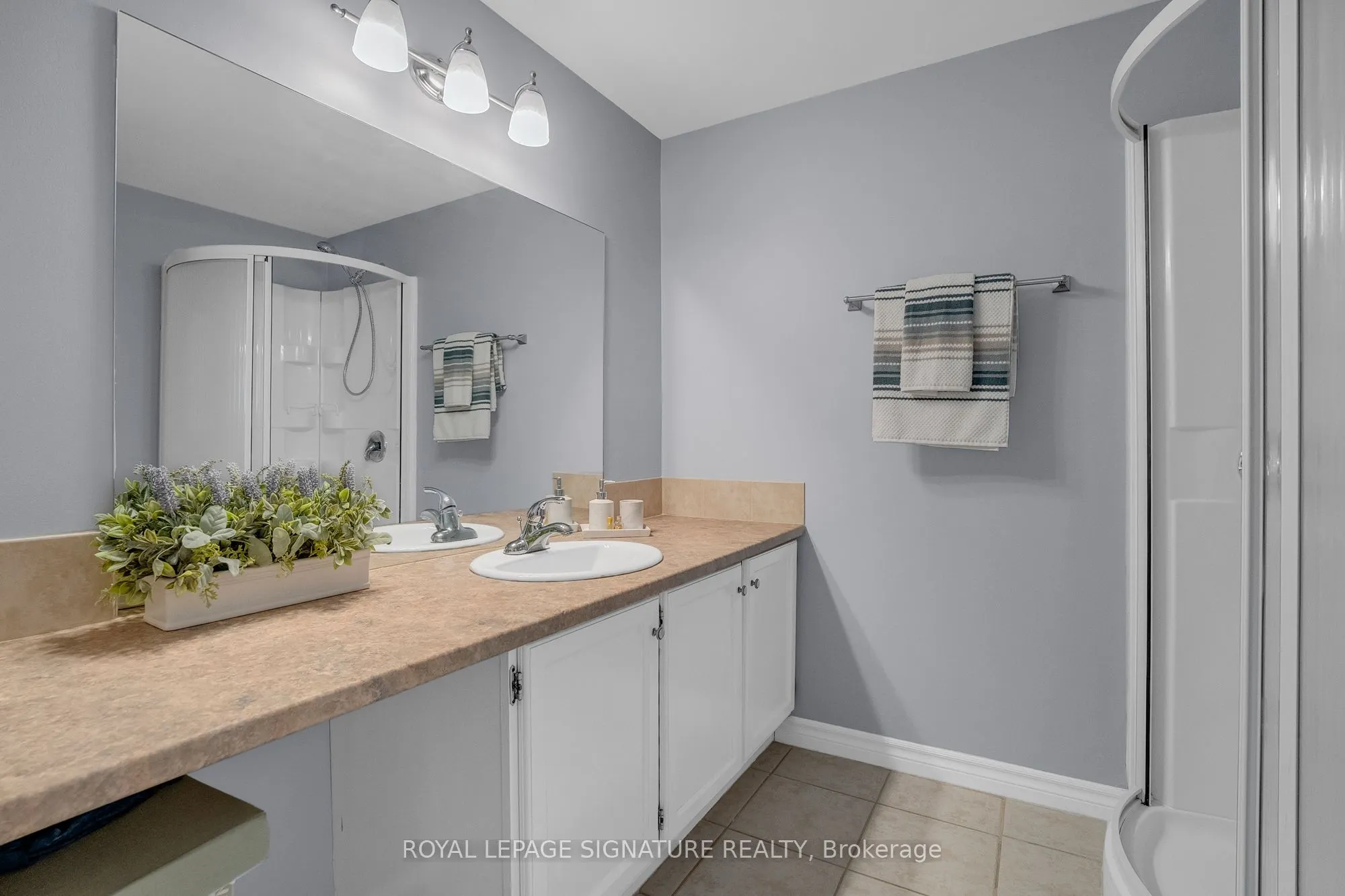 22 Dutch Myrtle Way, #6