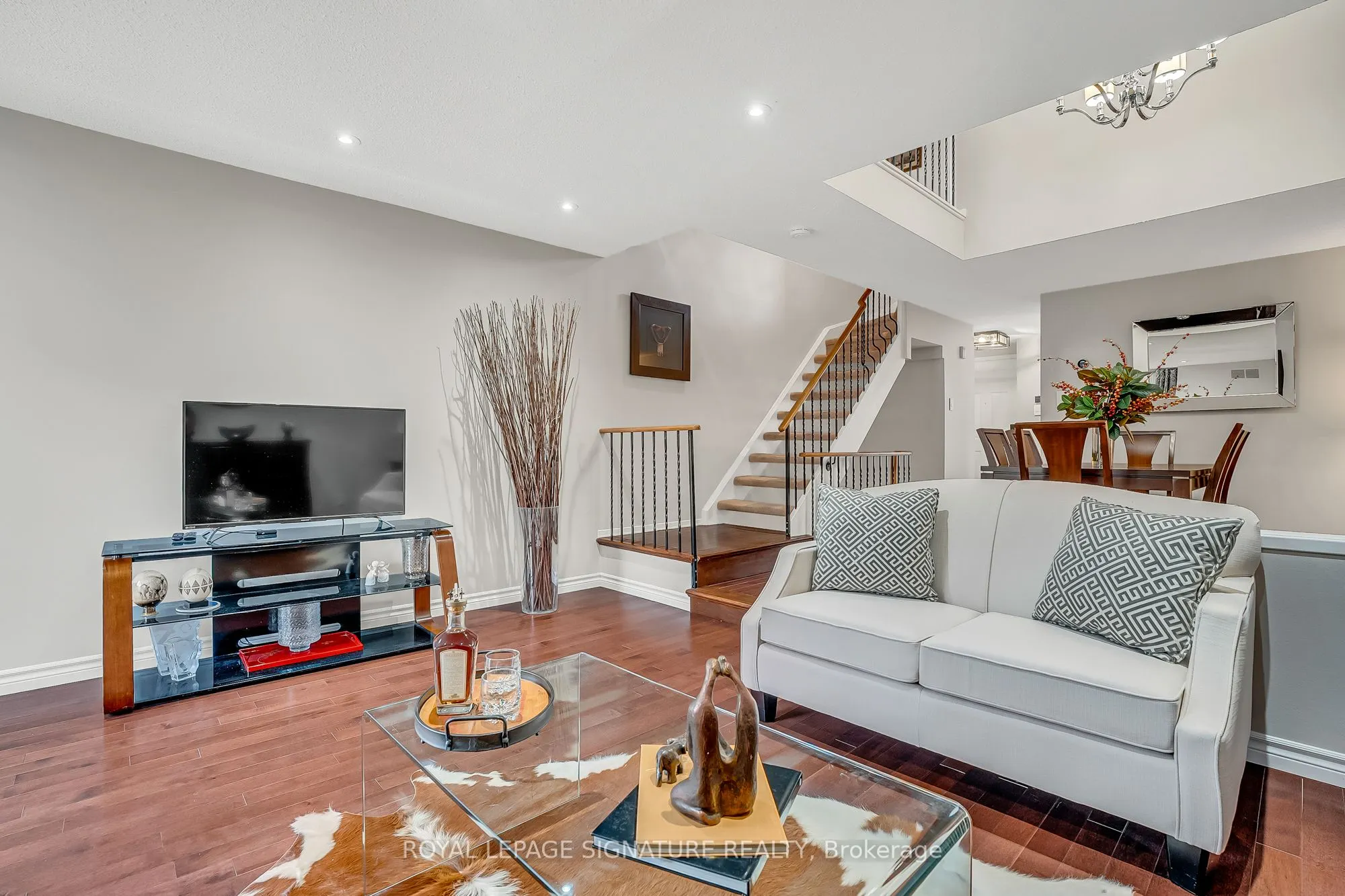22 Dutch Myrtle Way, #6