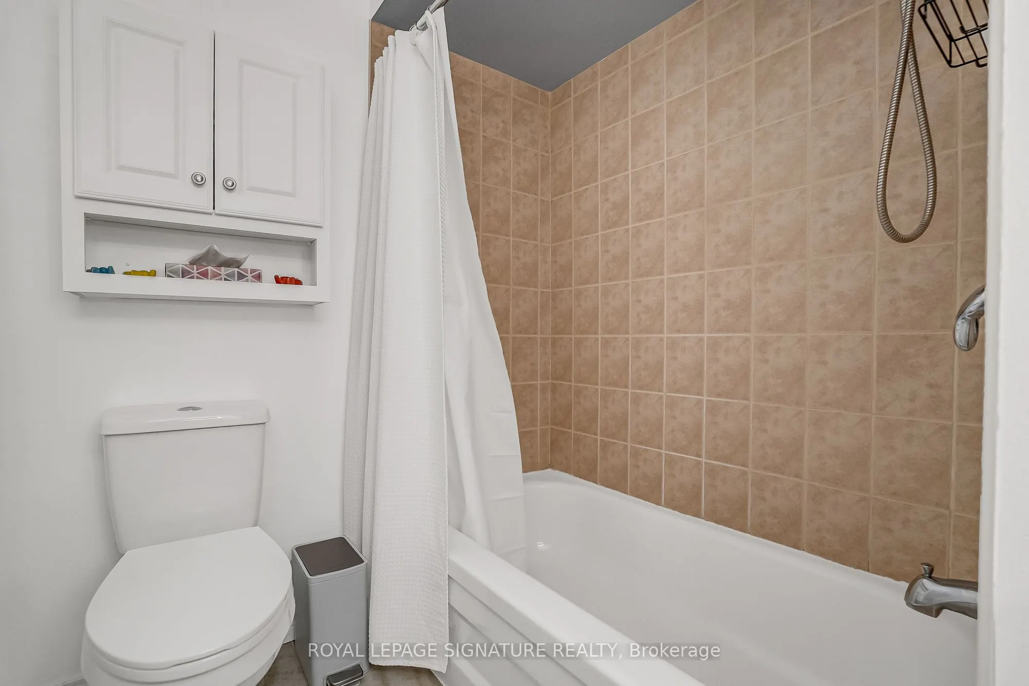 22 Dutch Myrtle Way, #6