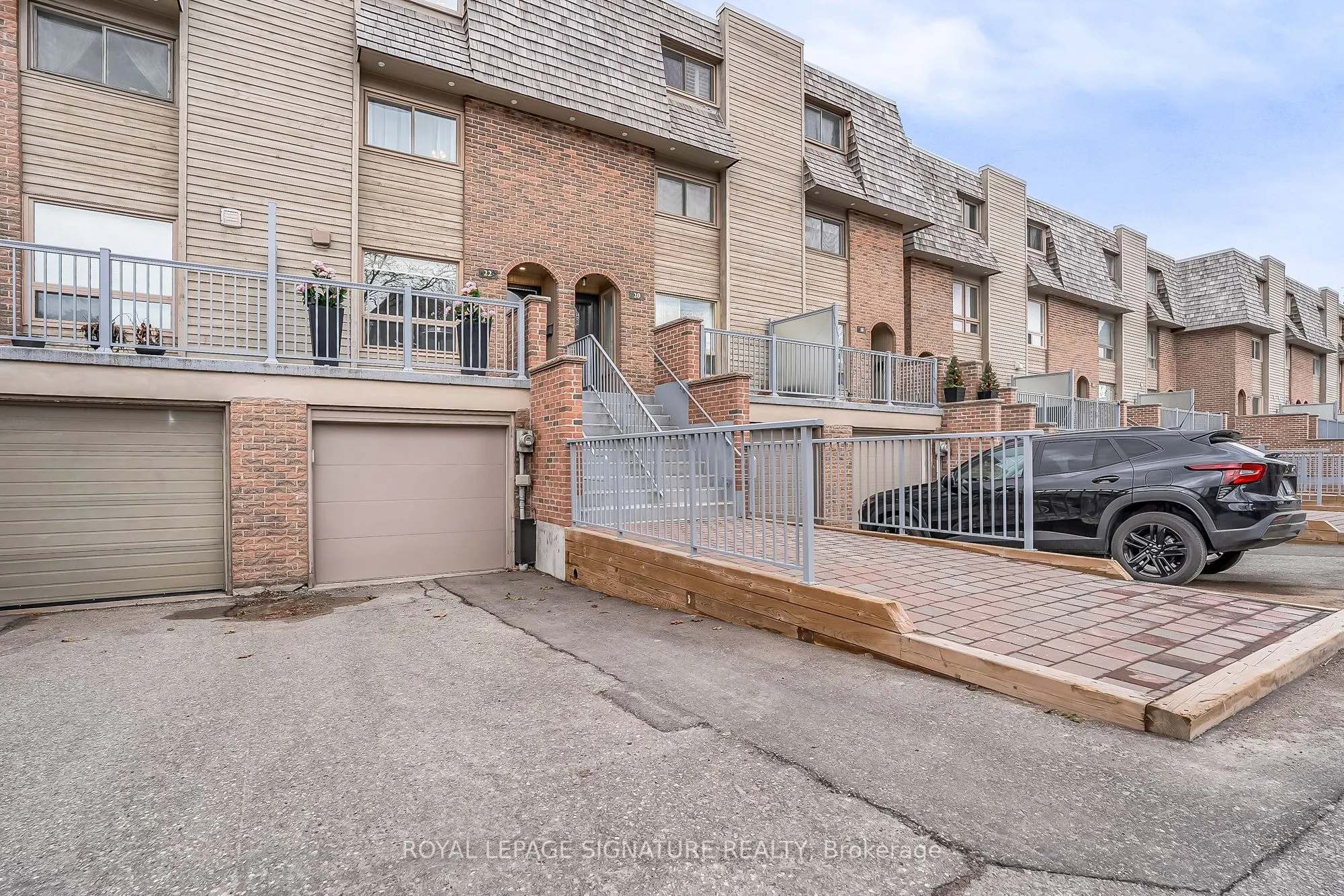 22 Dutch Myrtle Way, #6