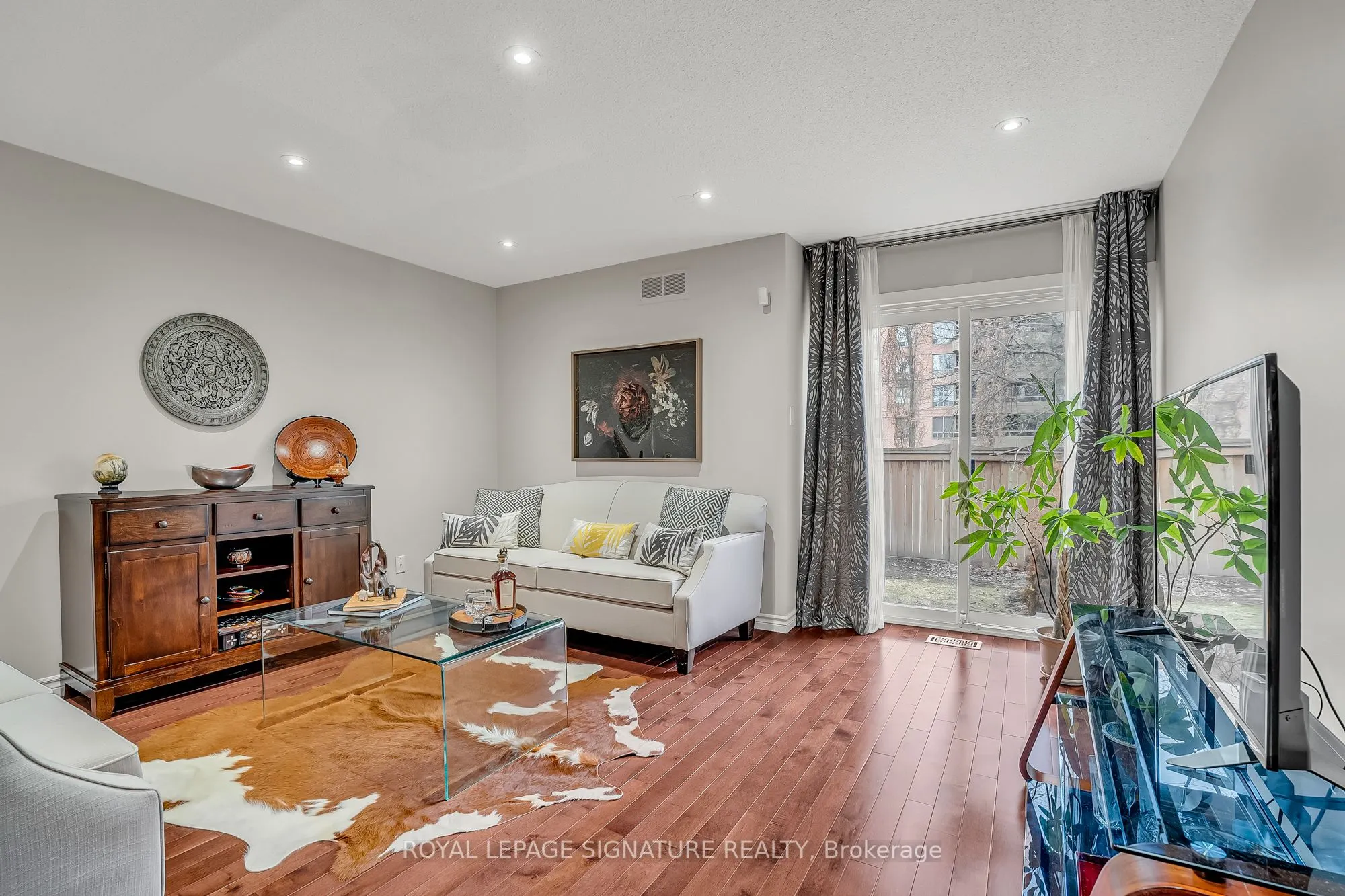 22 Dutch Myrtle Way, #6