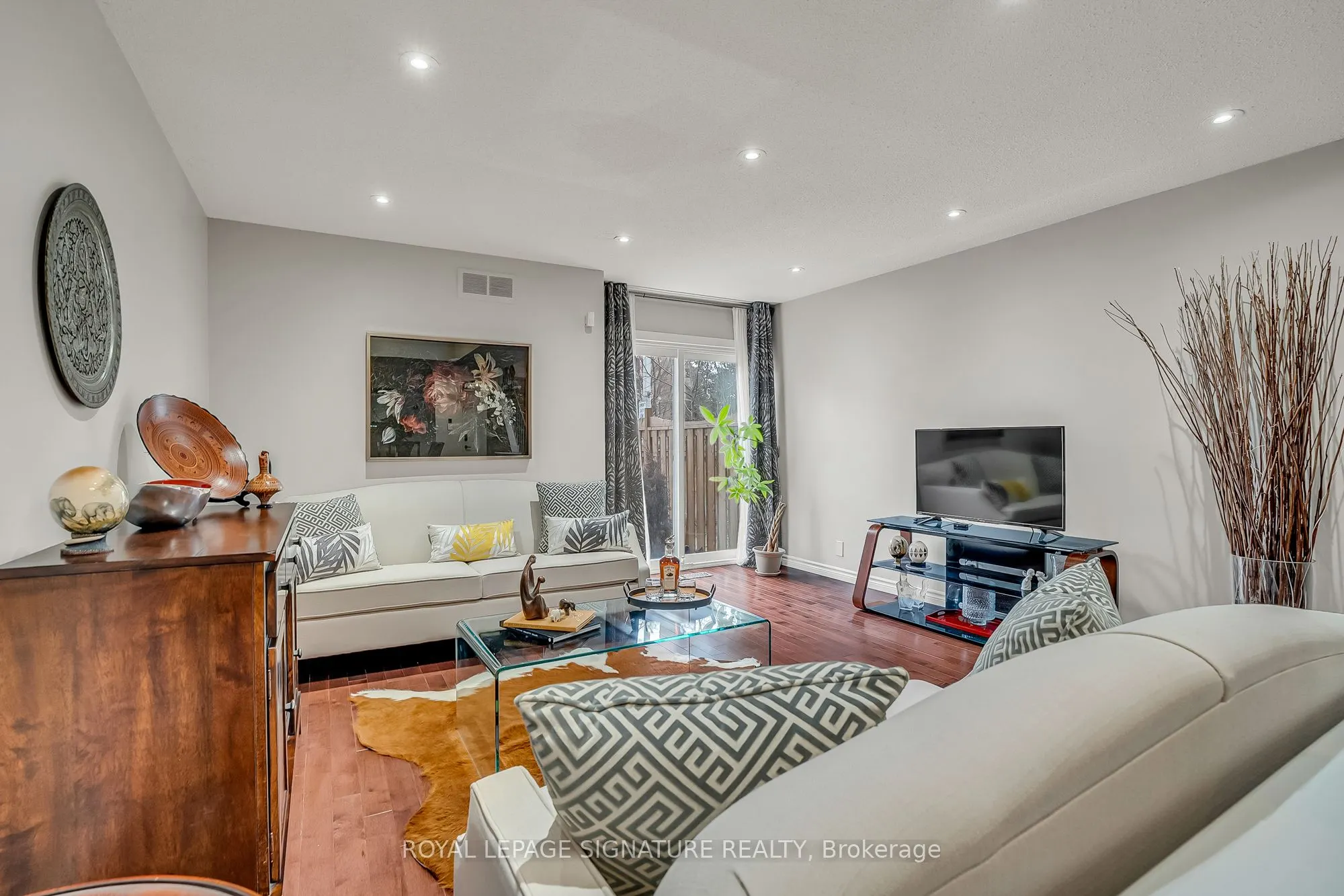 22 Dutch Myrtle Way, #6