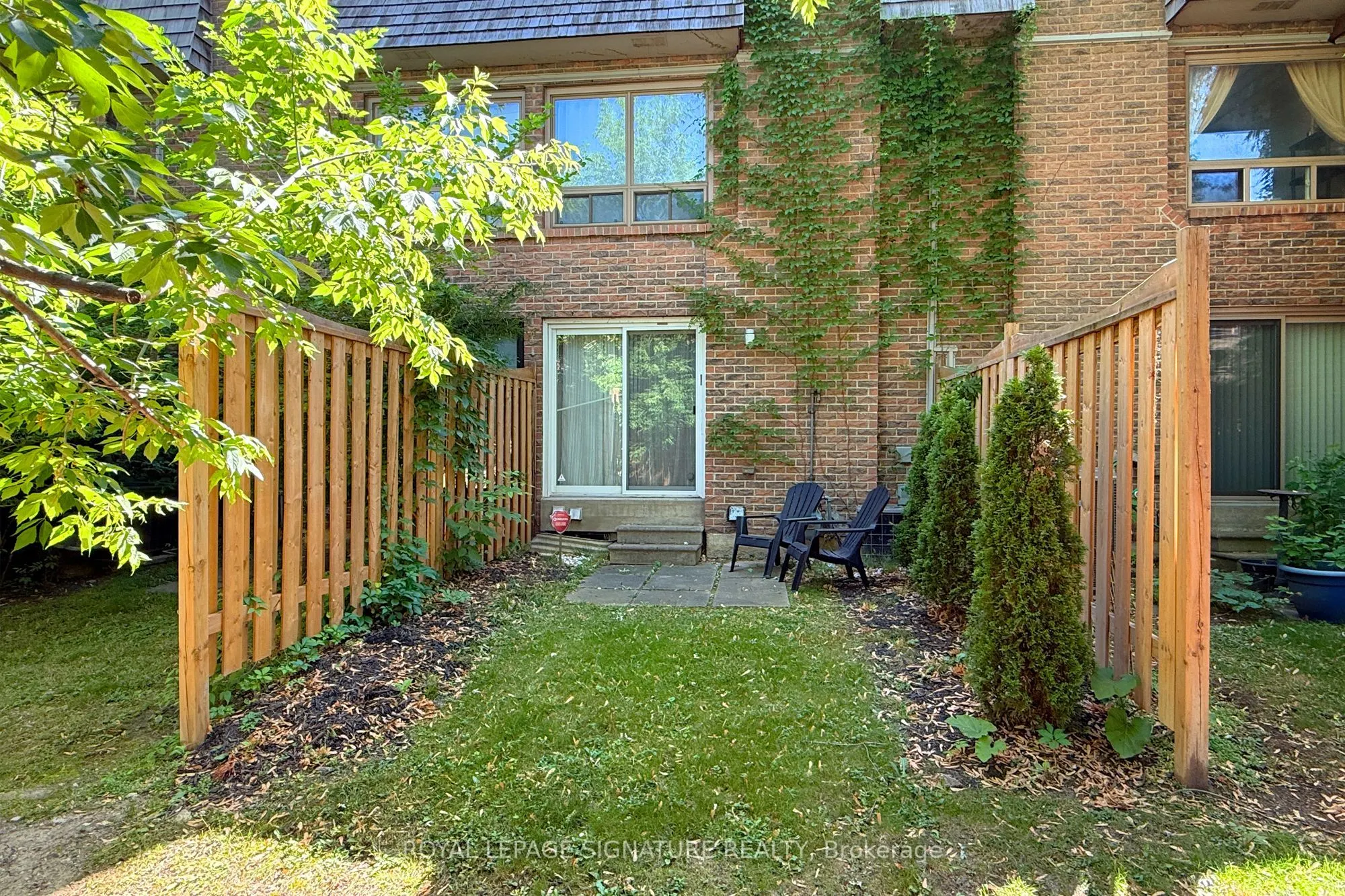 22 Dutch Myrtle Way, #6