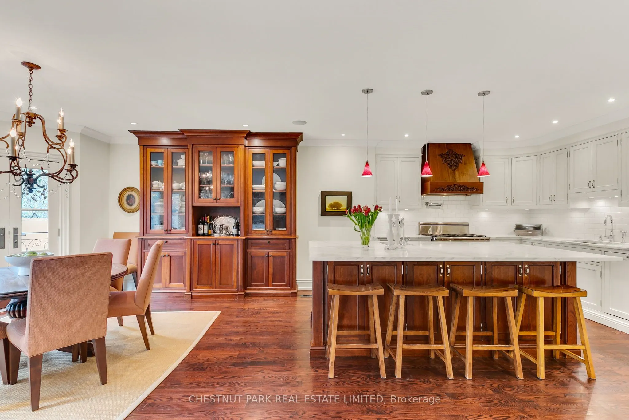 68 Rowanwood Avenue