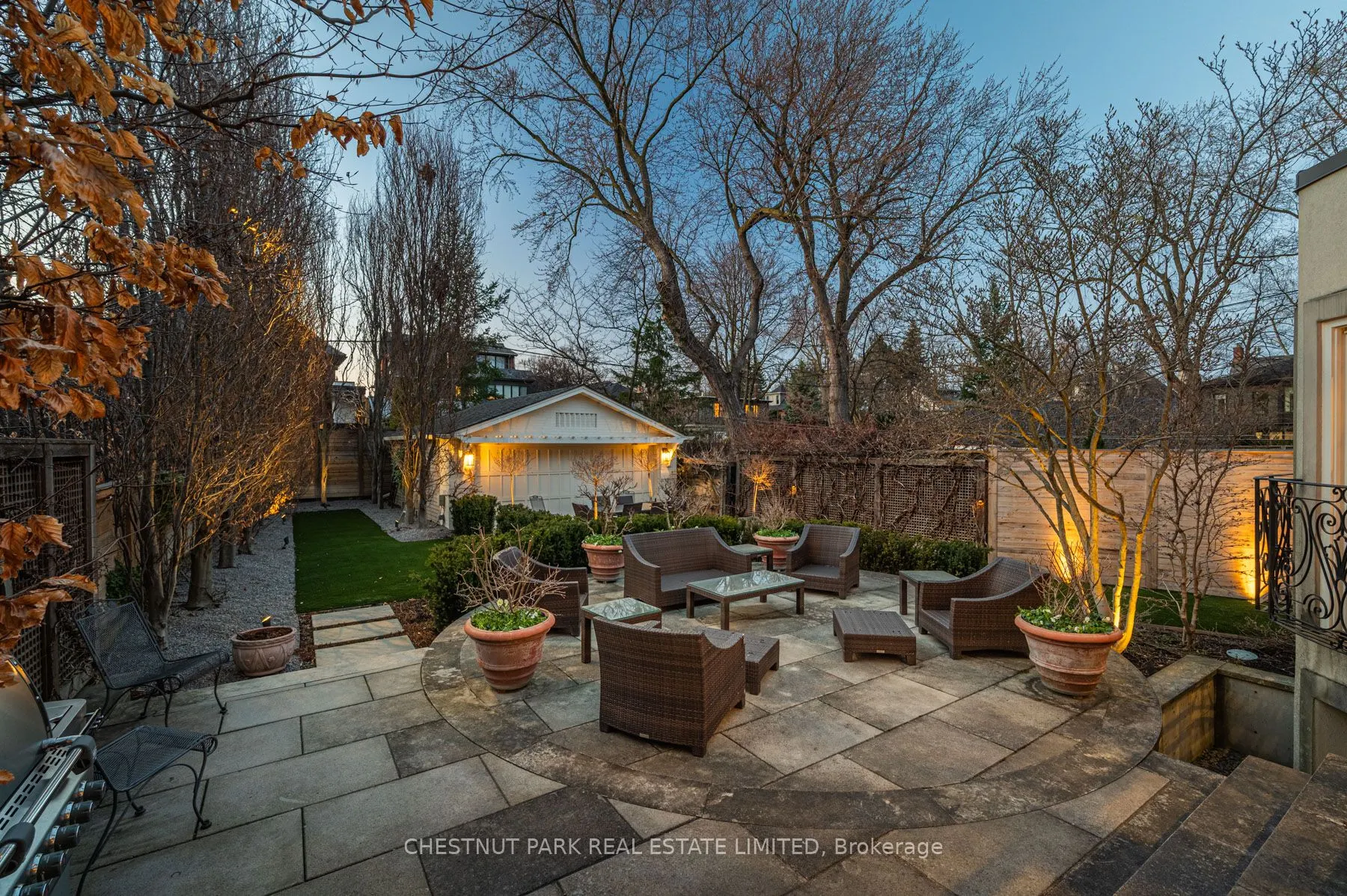 68 Rowanwood Avenue