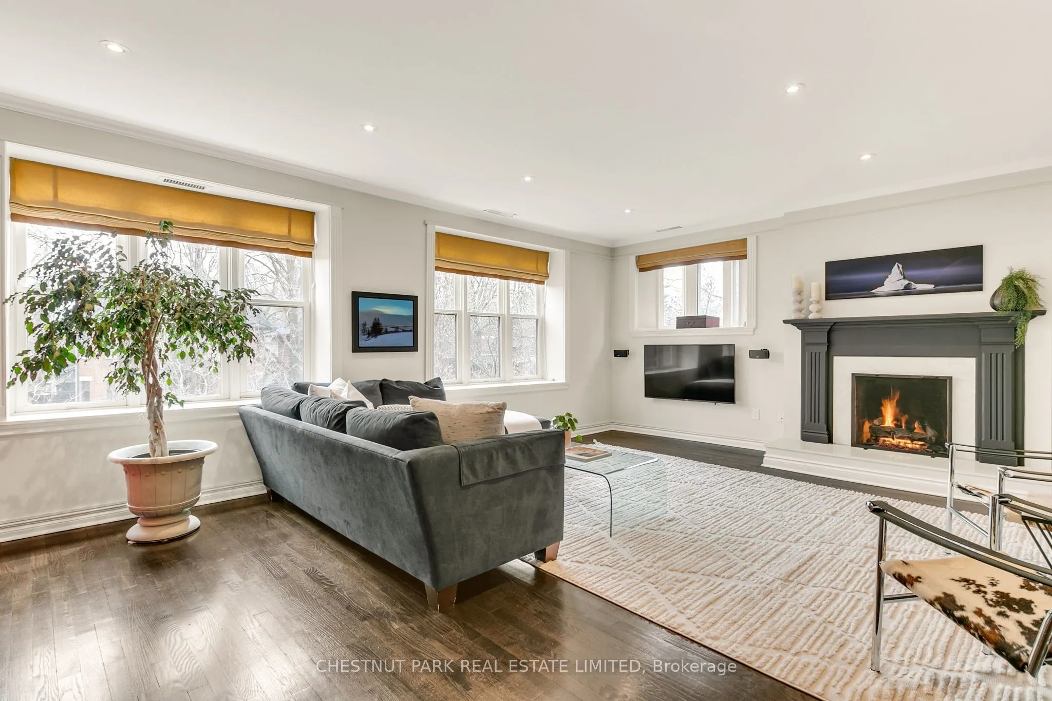 68 Rowanwood Avenue