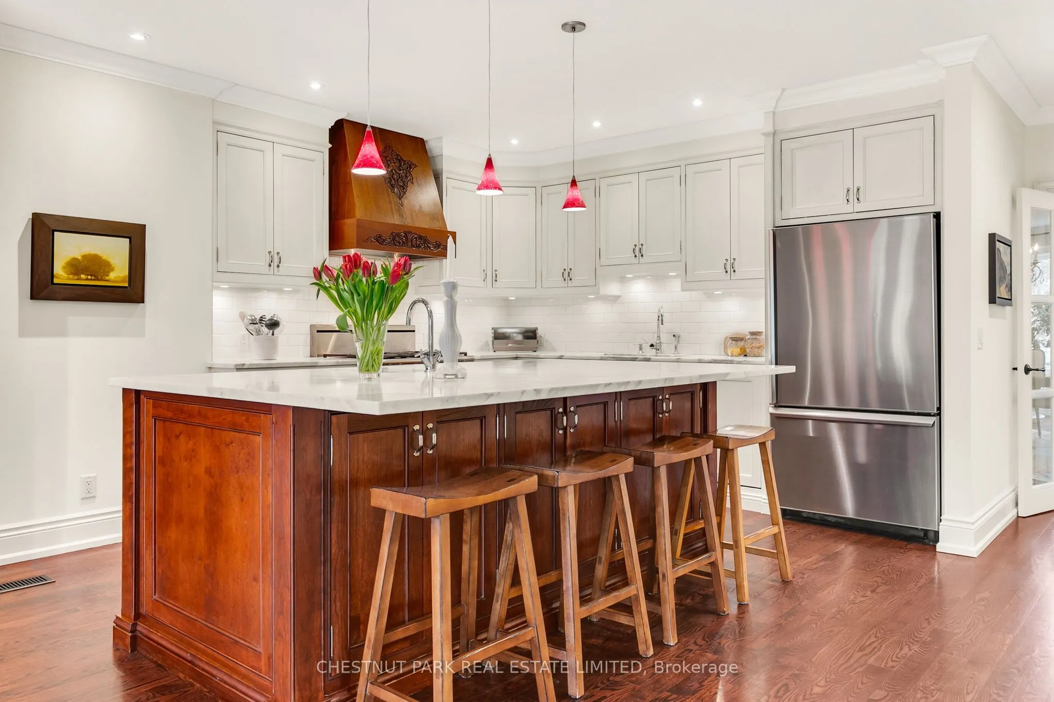 68 Rowanwood Avenue