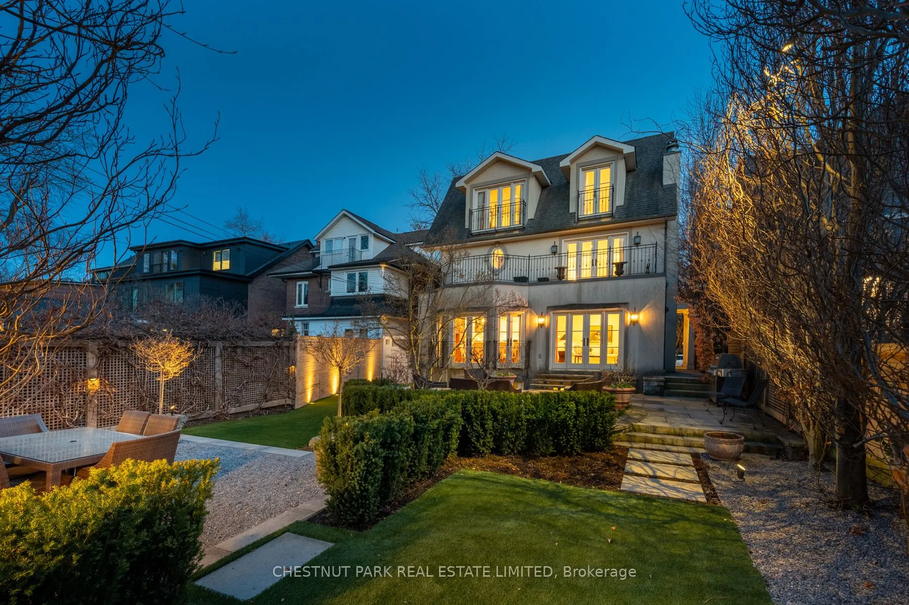 68 Rowanwood Avenue