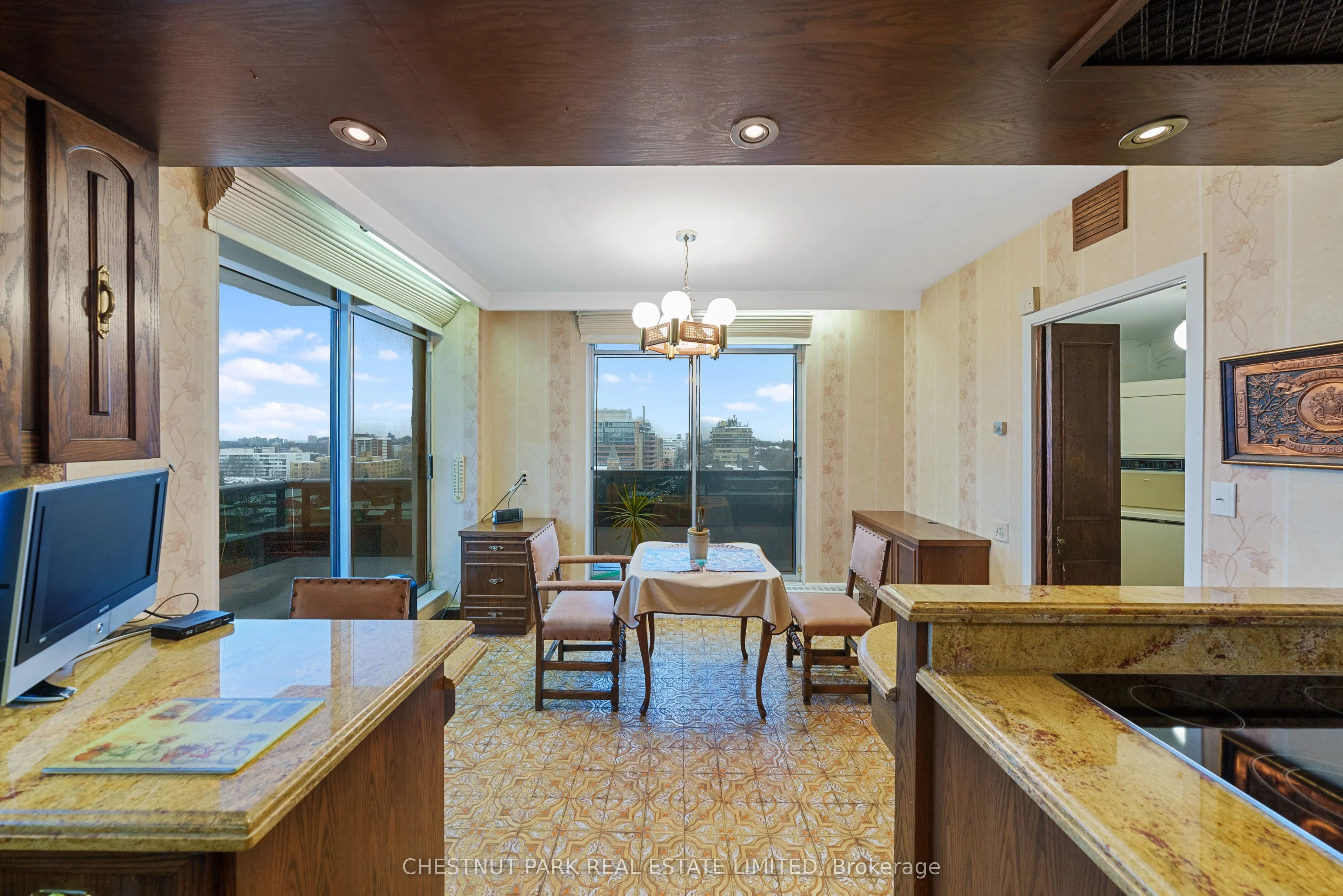 2600 Bathurst Street, #PH 1