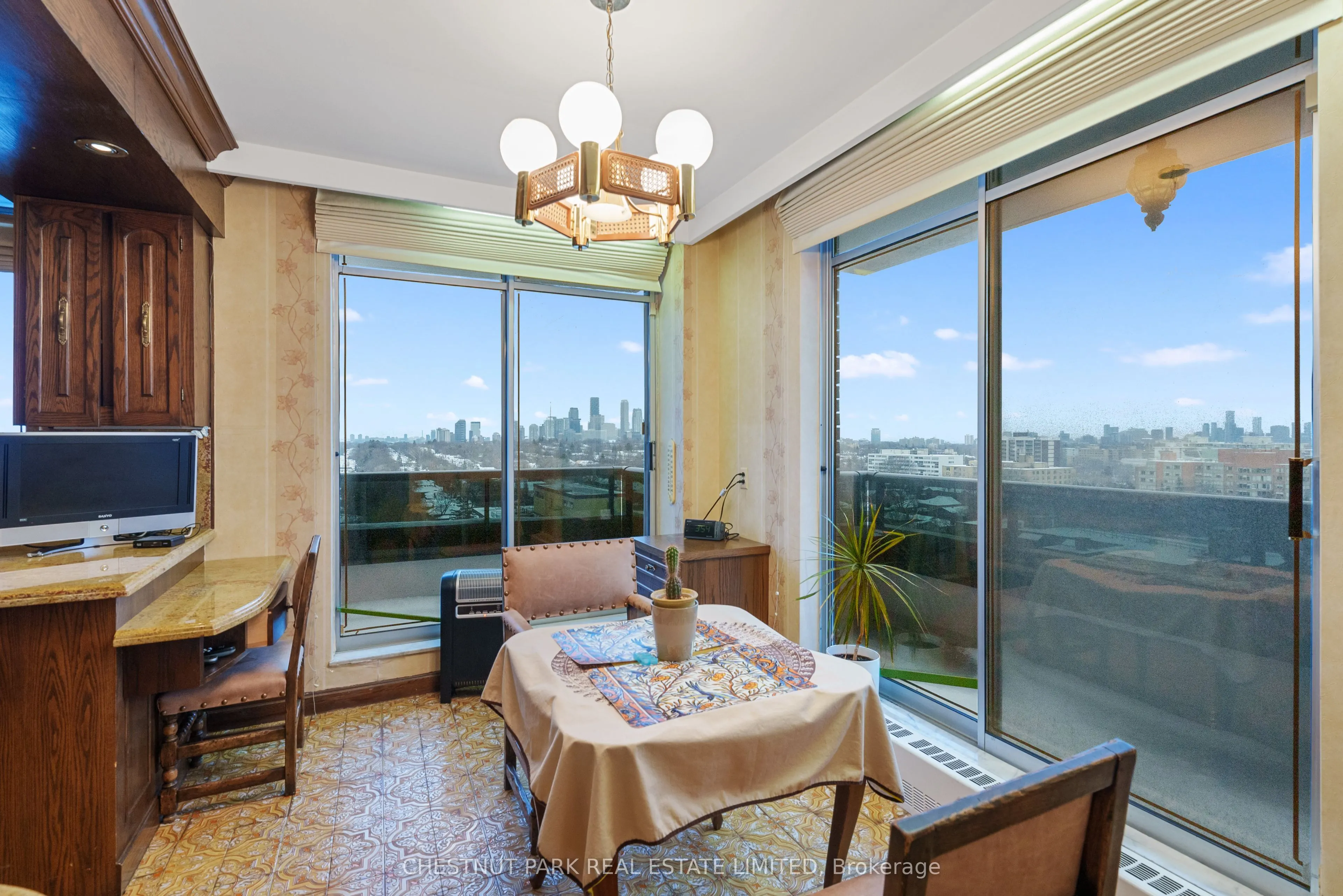2600 Bathurst Street, #PH 1
