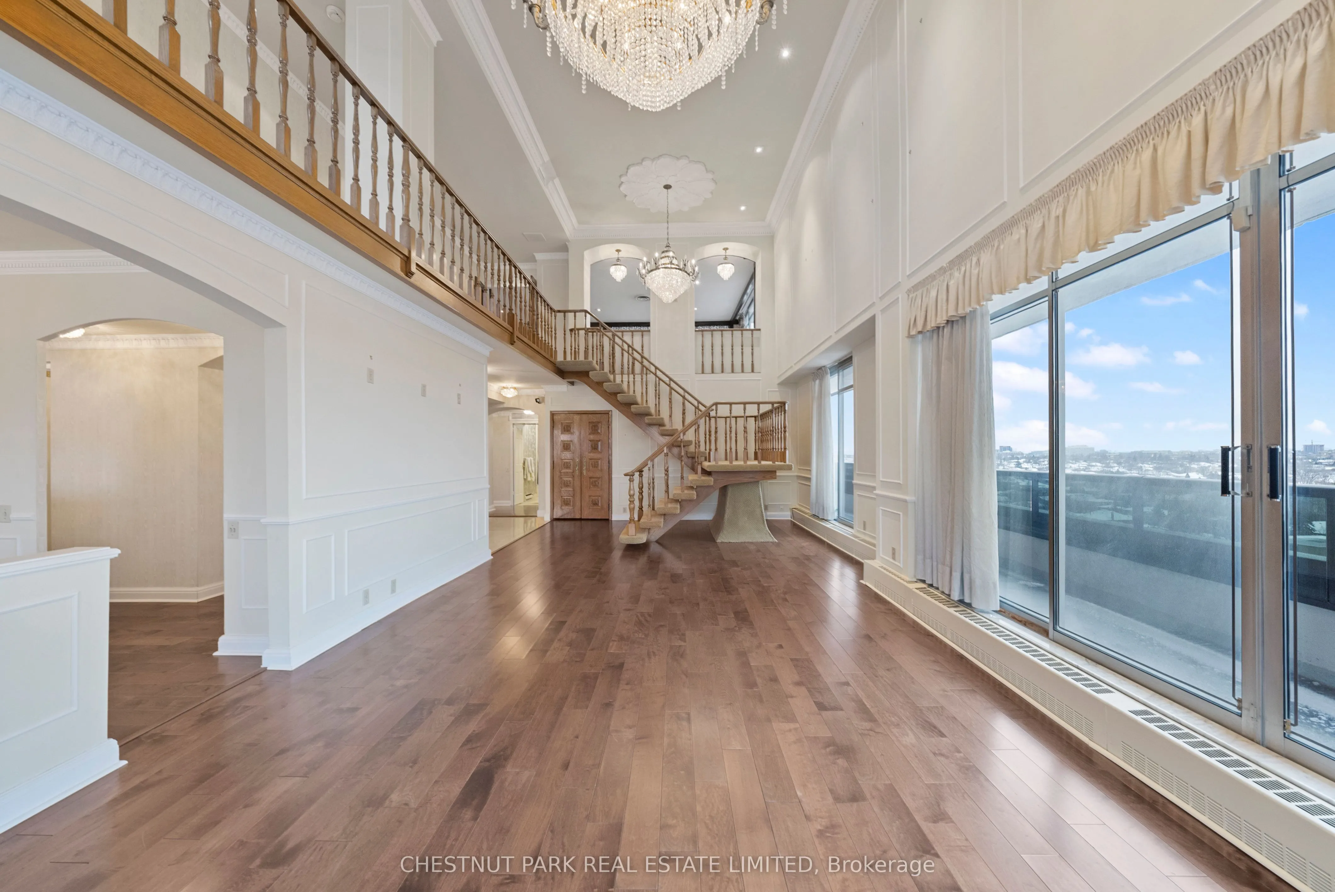 2600 Bathurst Street, #PH 1