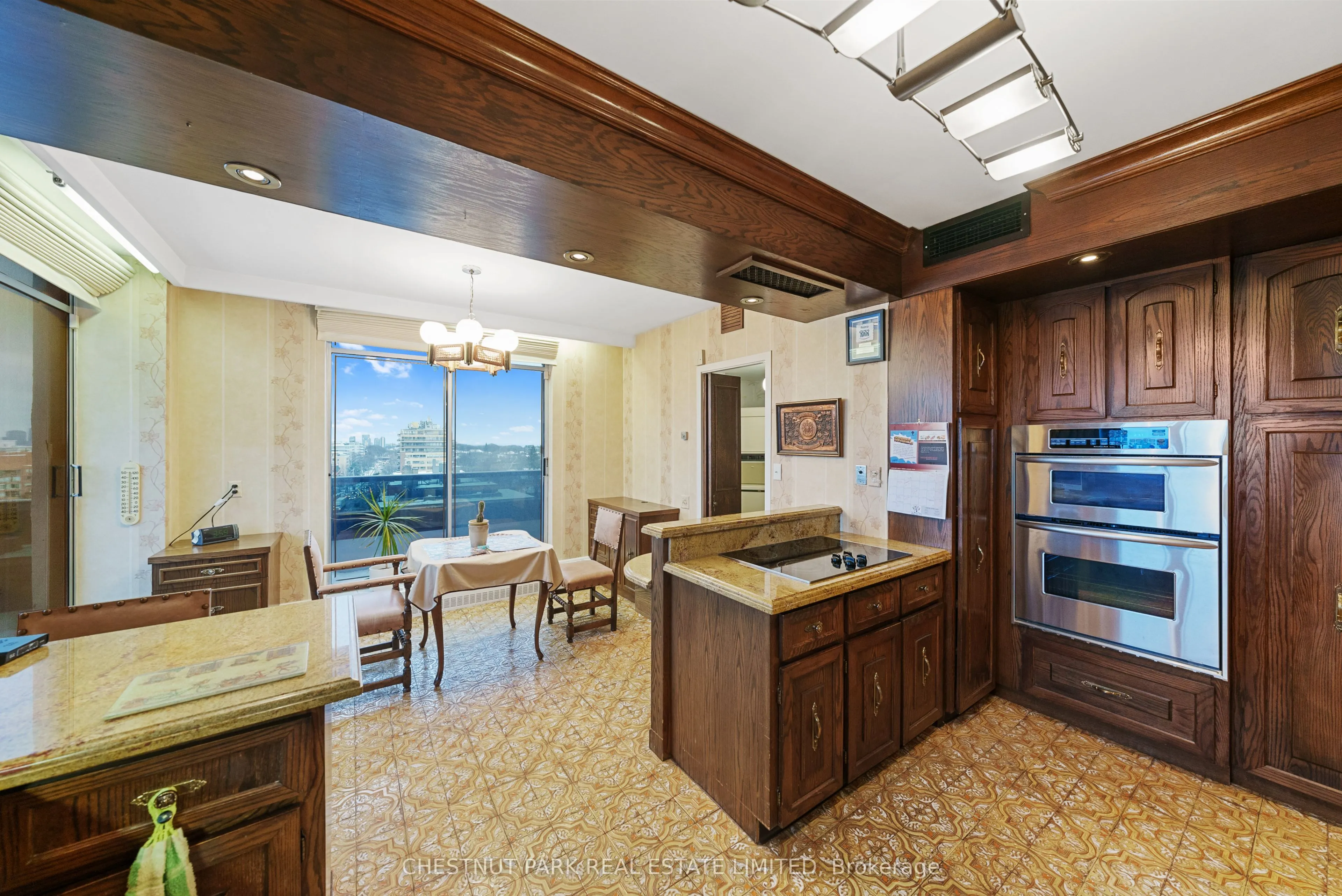 2600 Bathurst Street, #PH 1