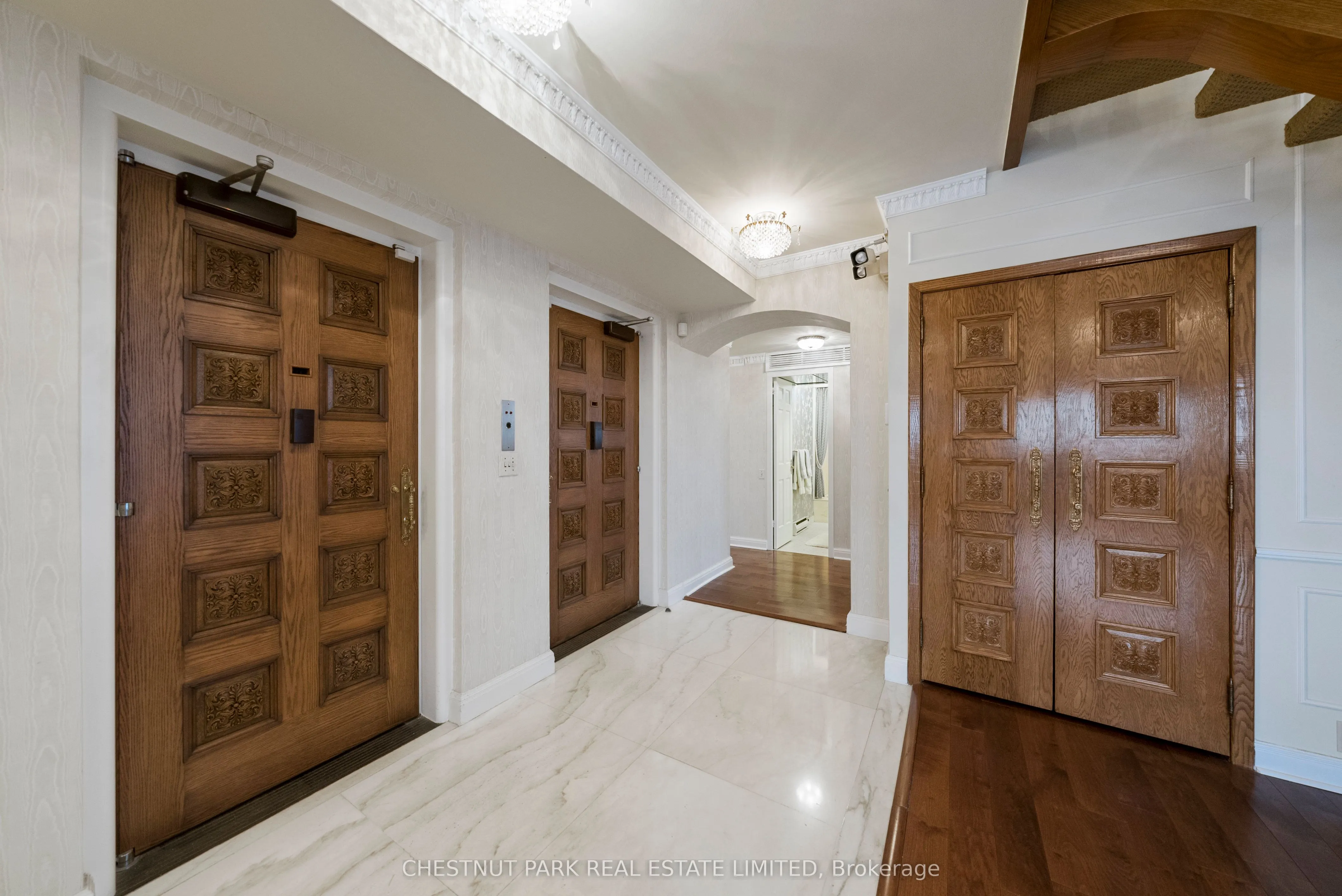 2600 Bathurst Street, #PH 1