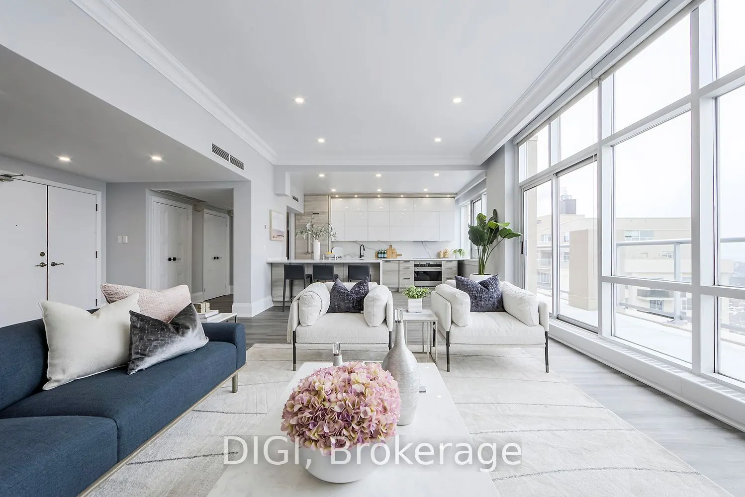 400 Walmer Road, #PH24
