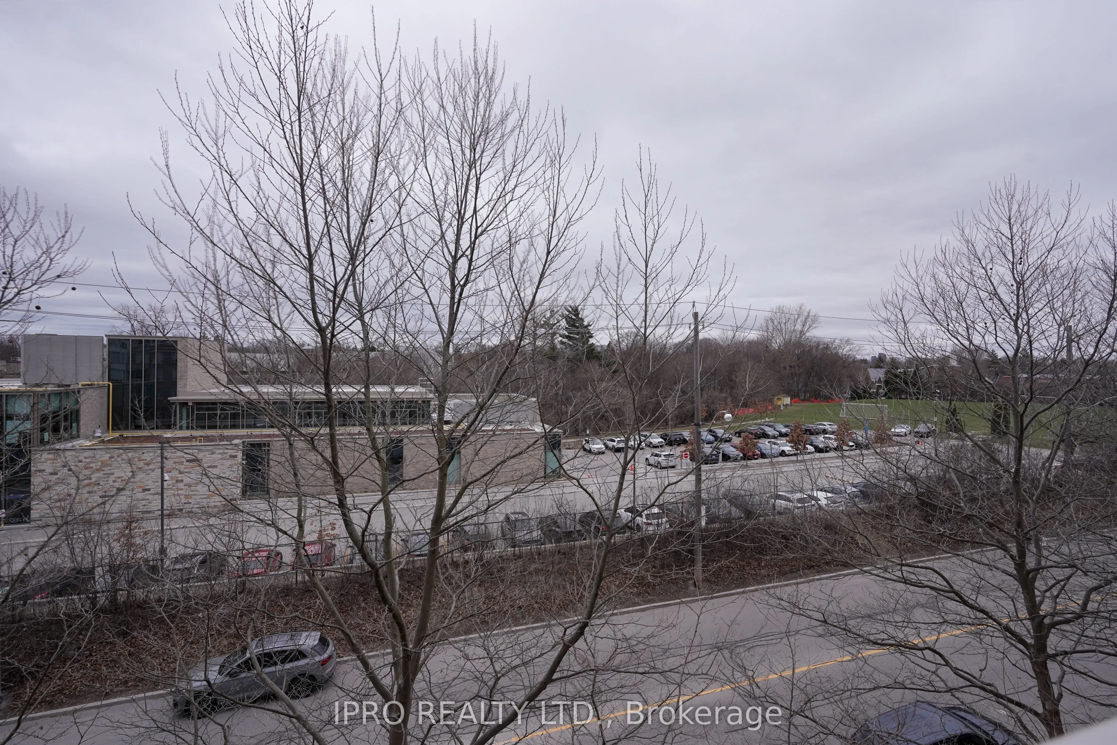 481 Rosewell Avenue N, #408