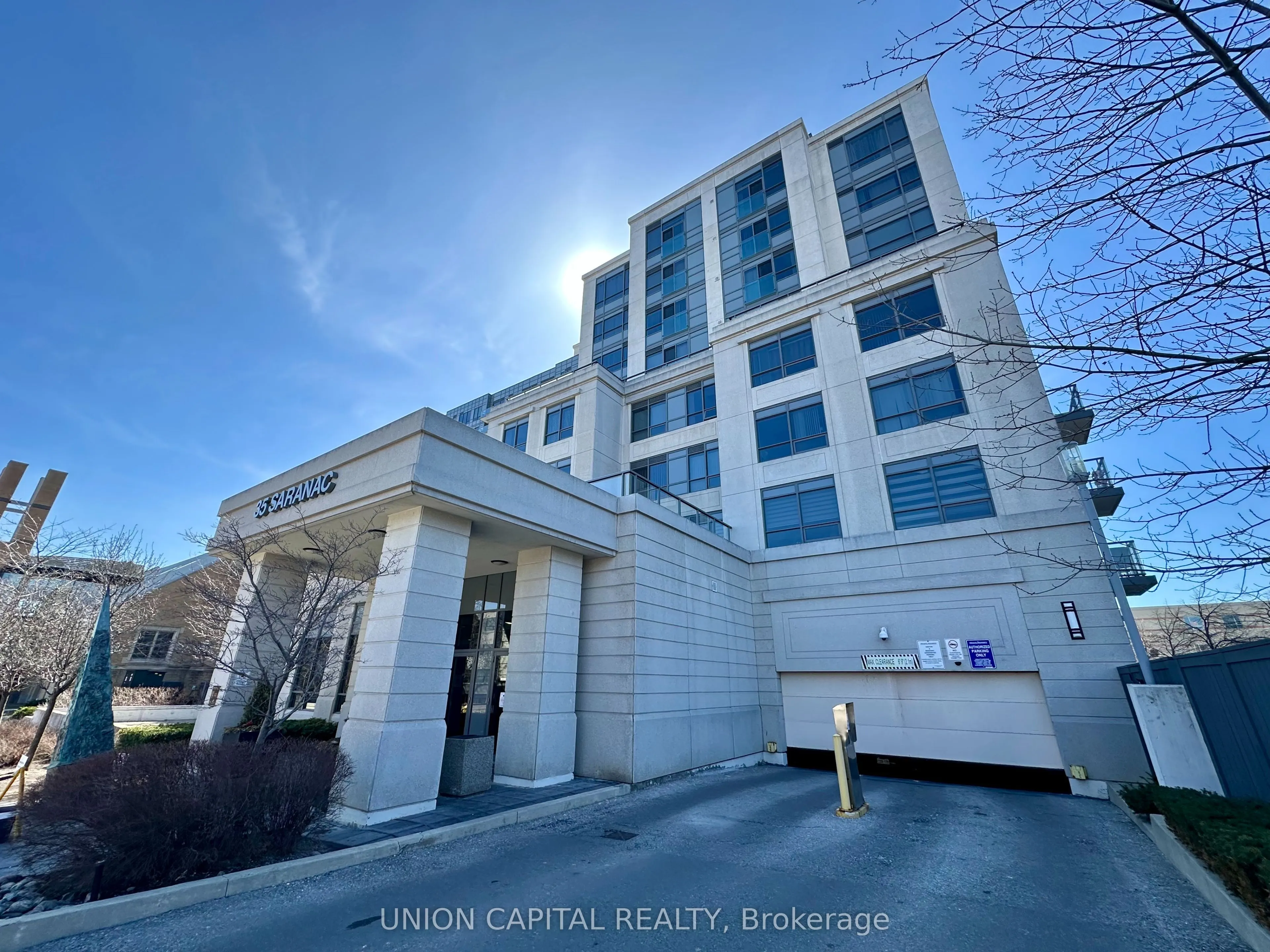 35 Saranac Boulevard, #821