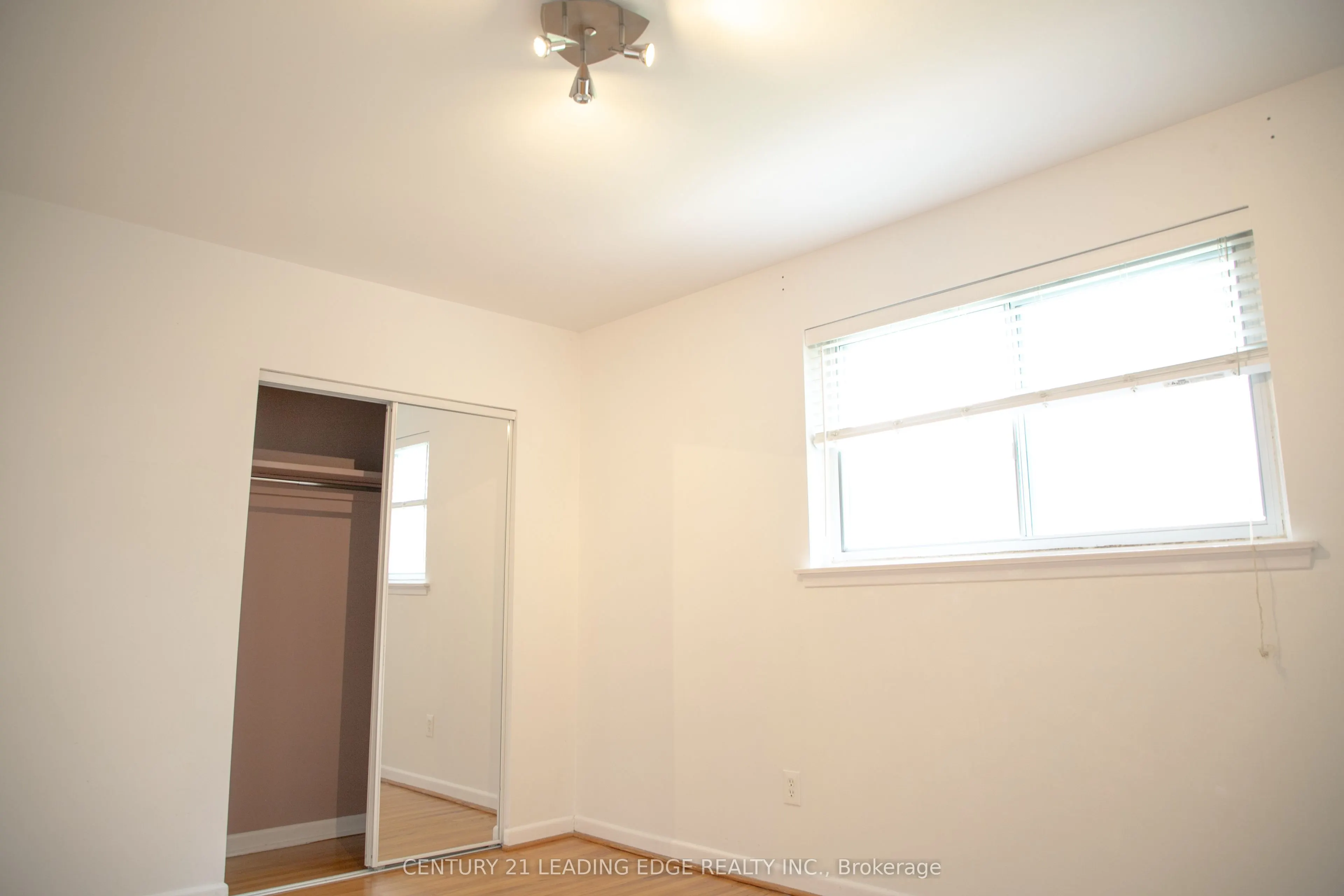 23 Lesgay Crescent