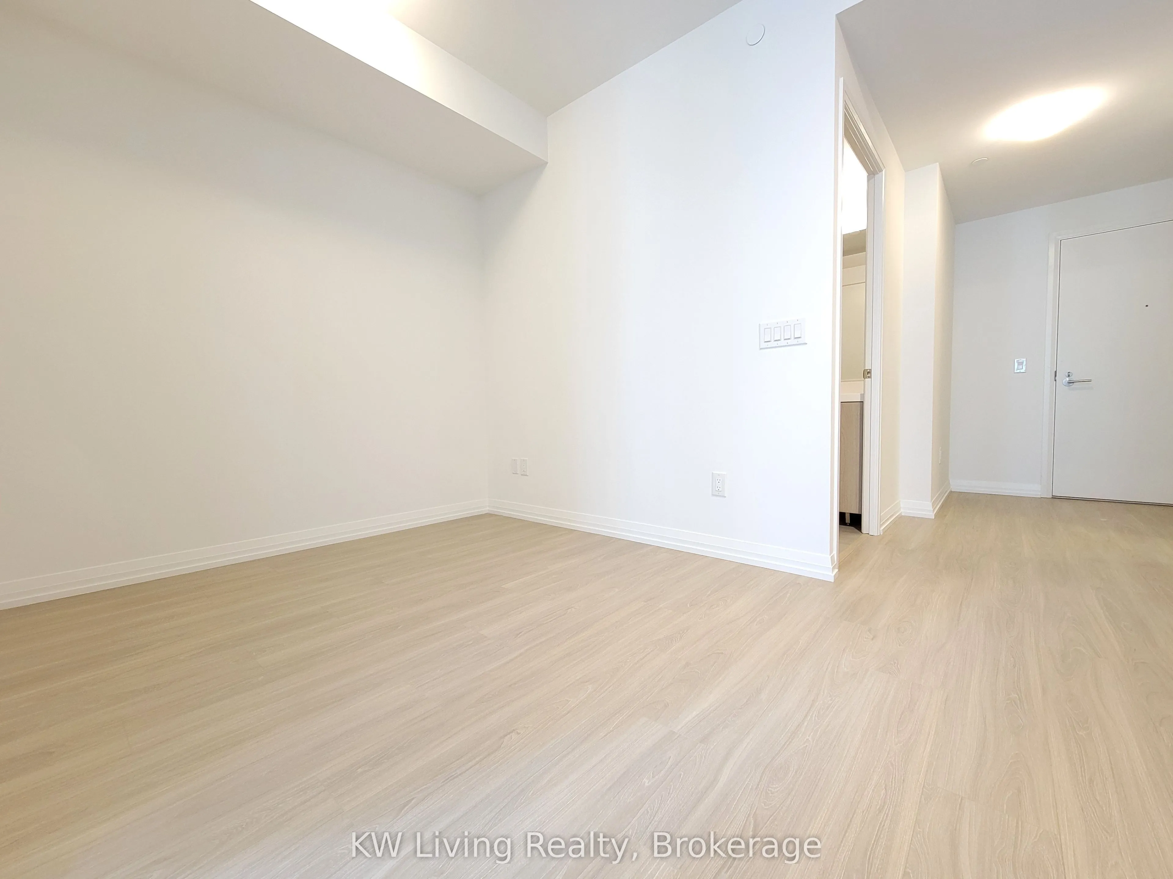 28 Widmer Street #2822