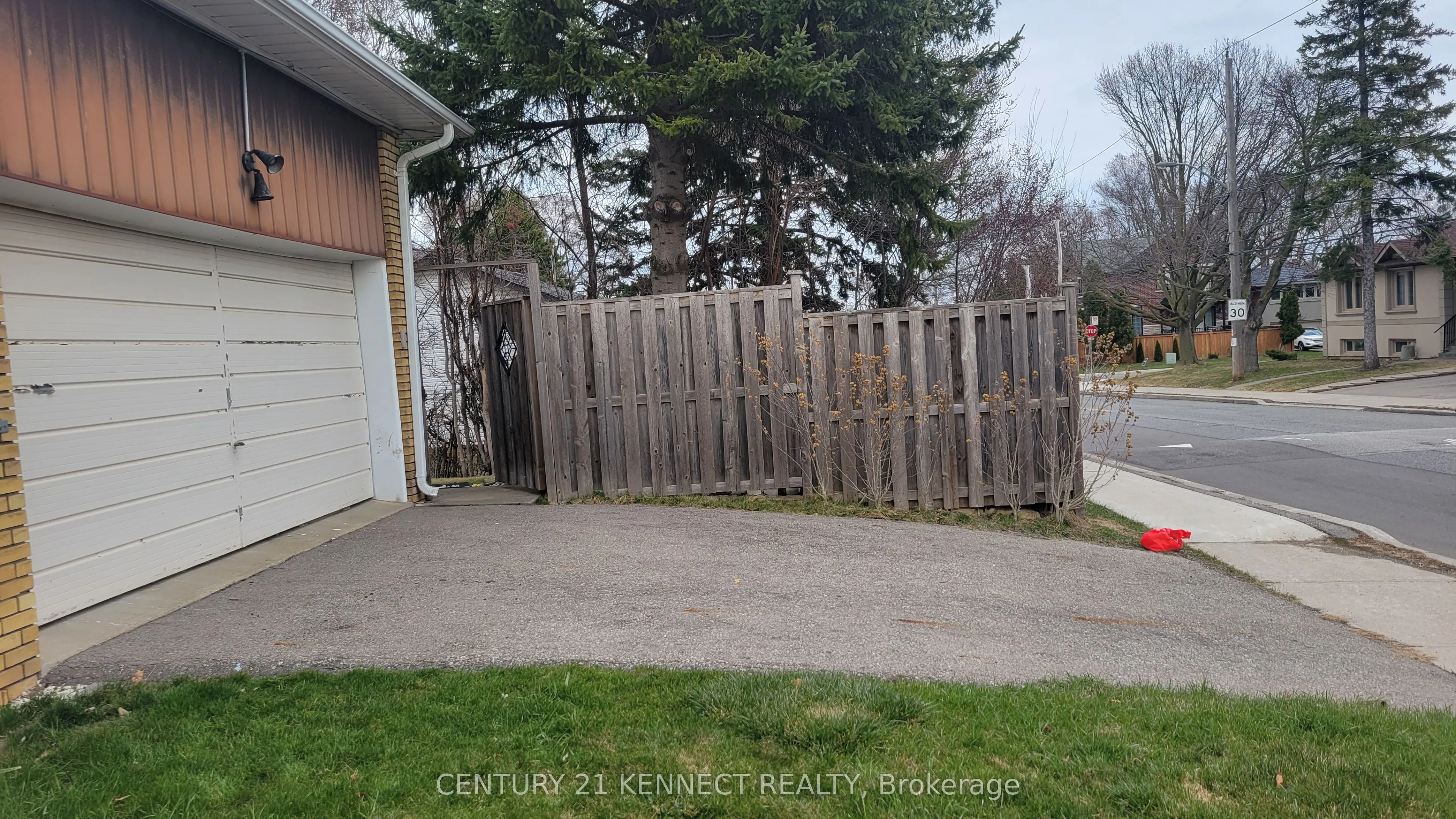 1 Evanston Drive, #Lower #1