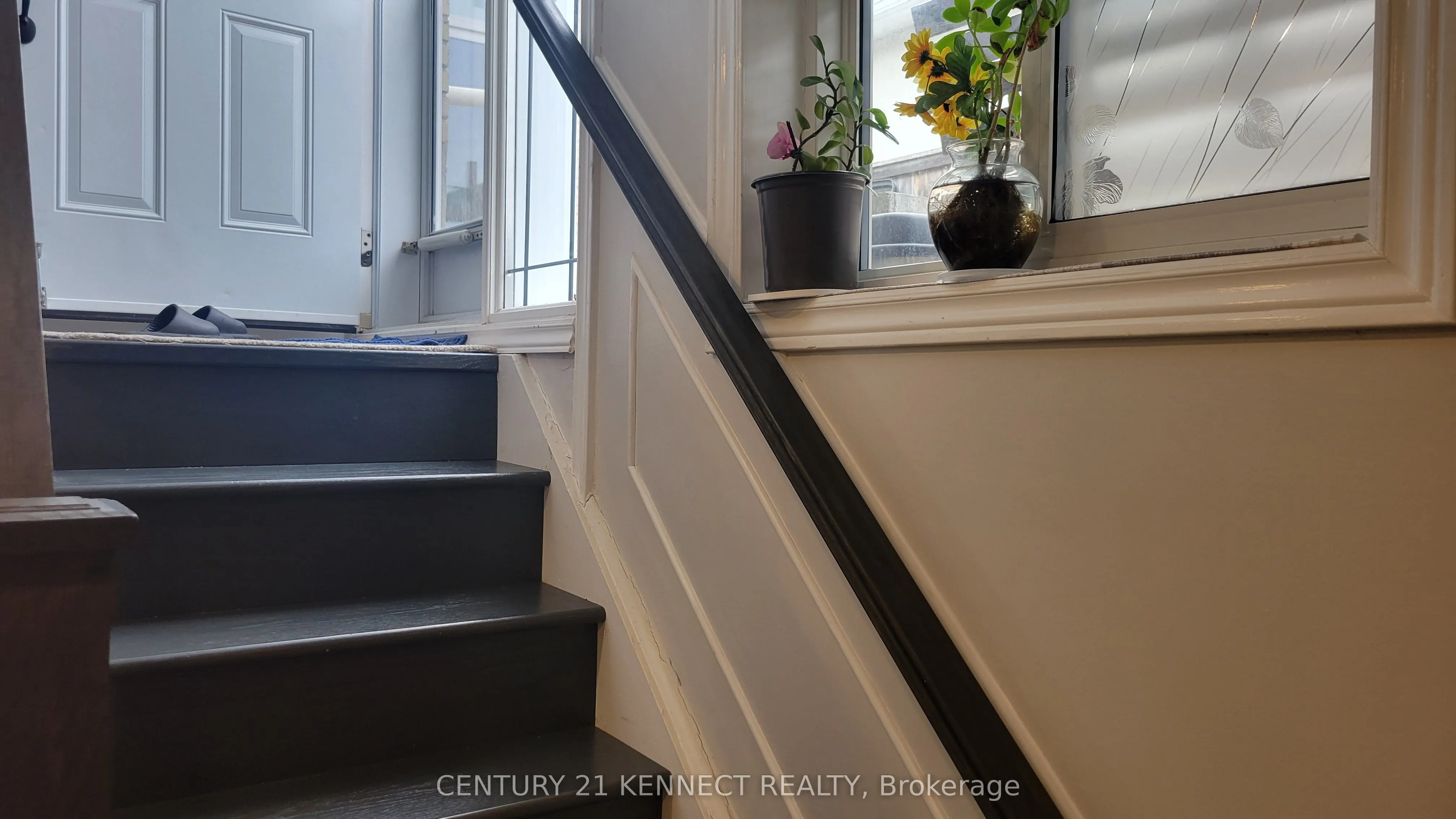 1 Evanston Drive, #Lower #1