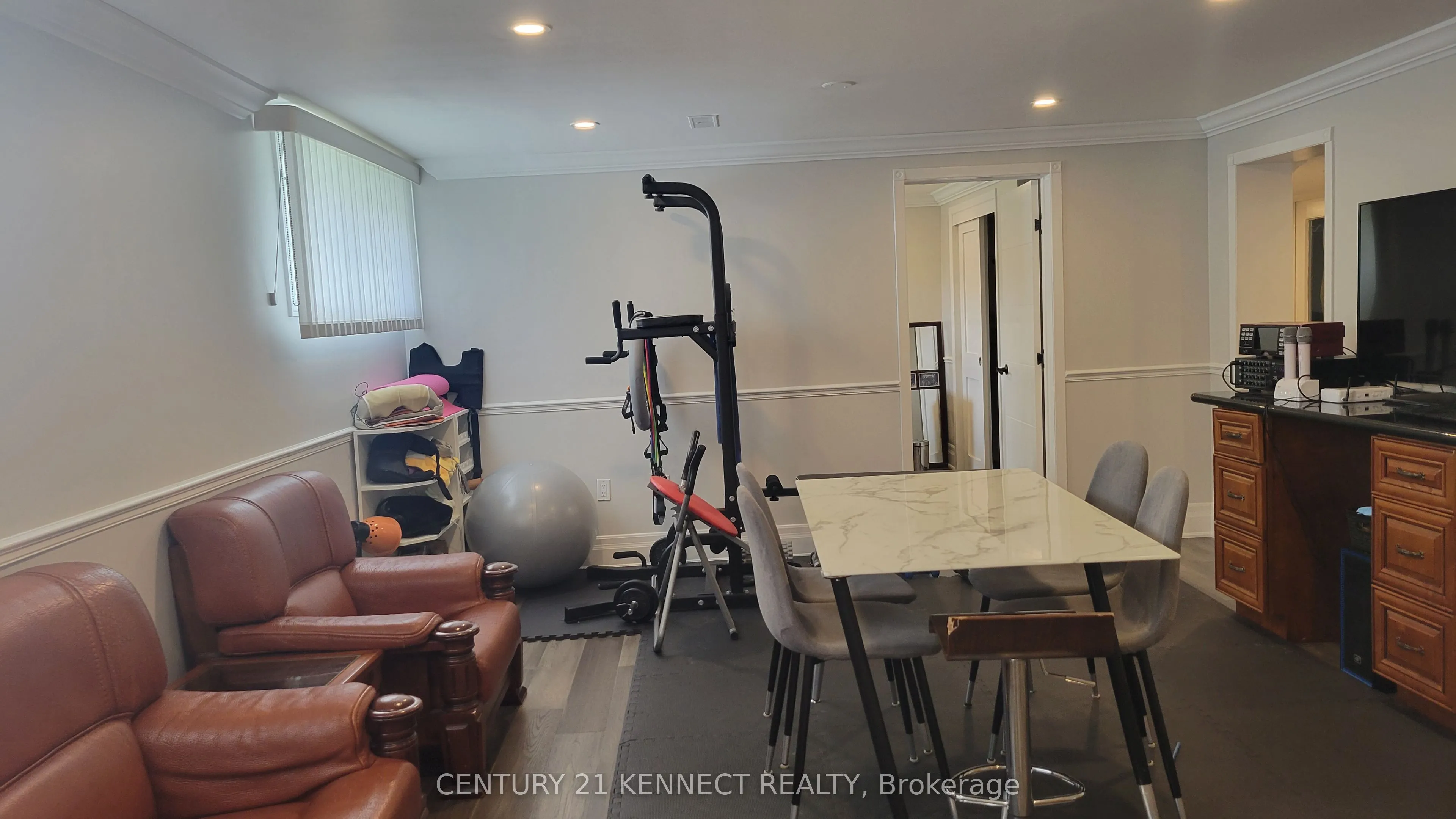 1 Evanston Drive, #Lower #1