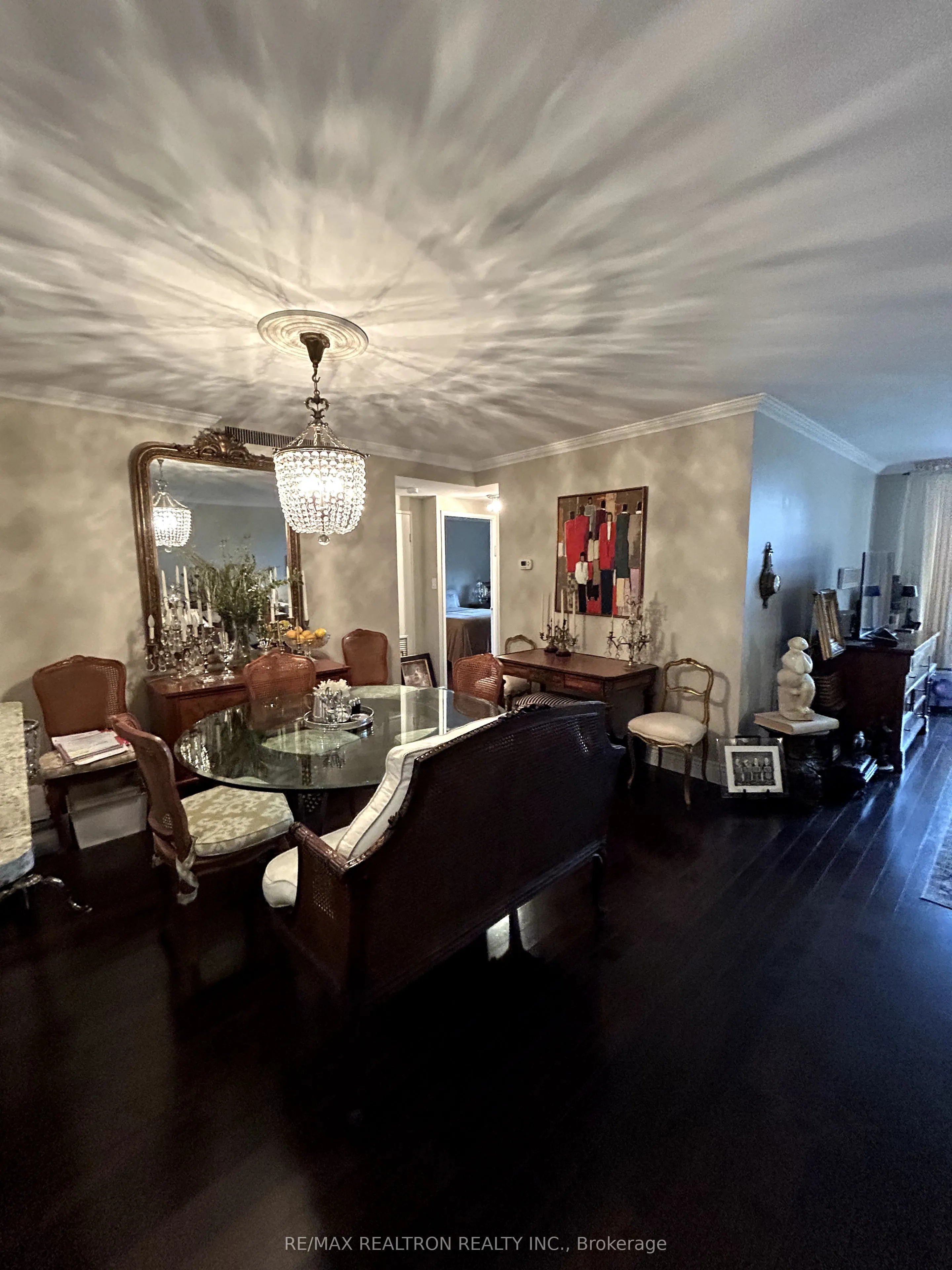 350 Lonsdale Road, #614