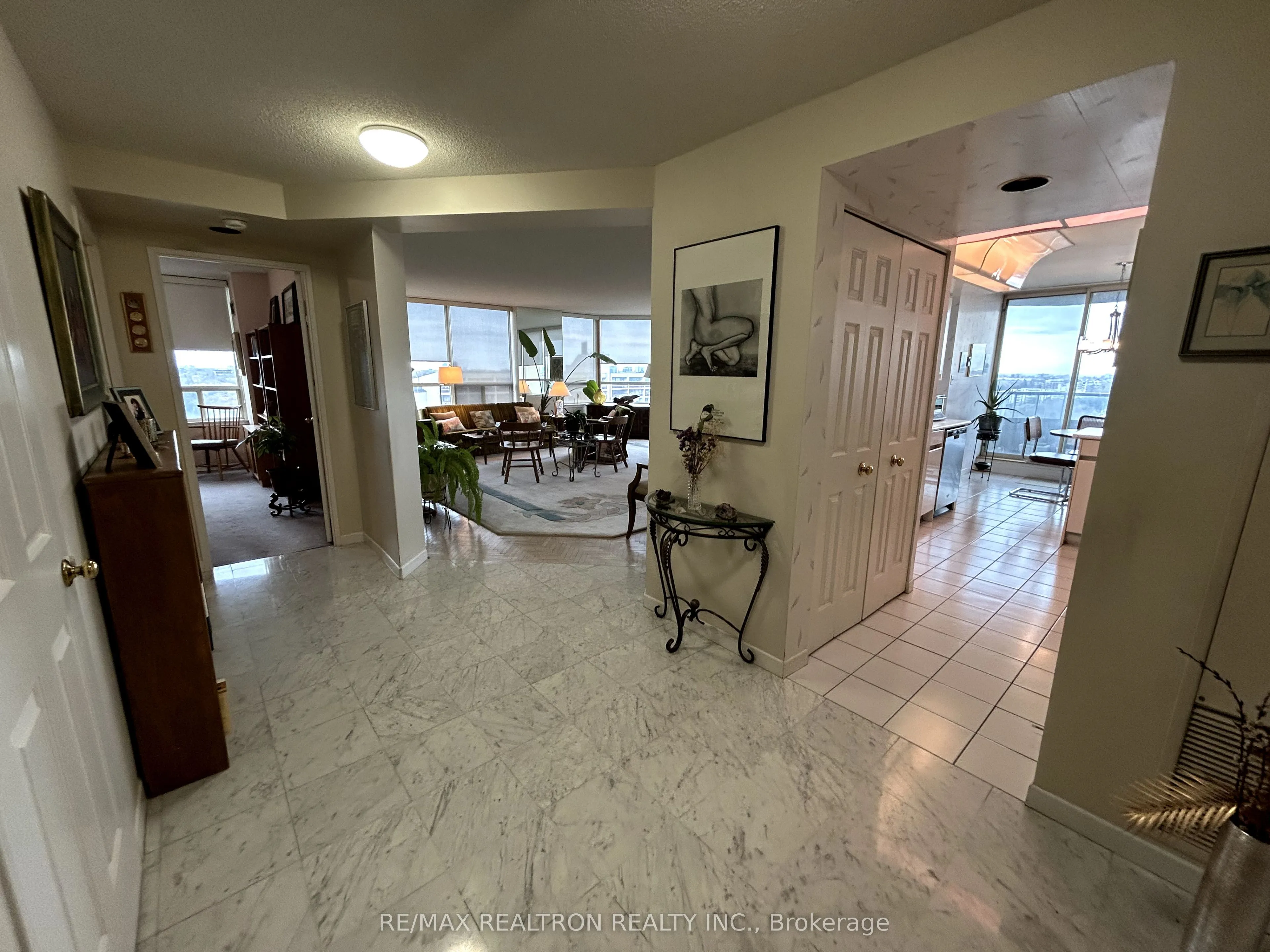 10 Torresdale Avenue, #1604