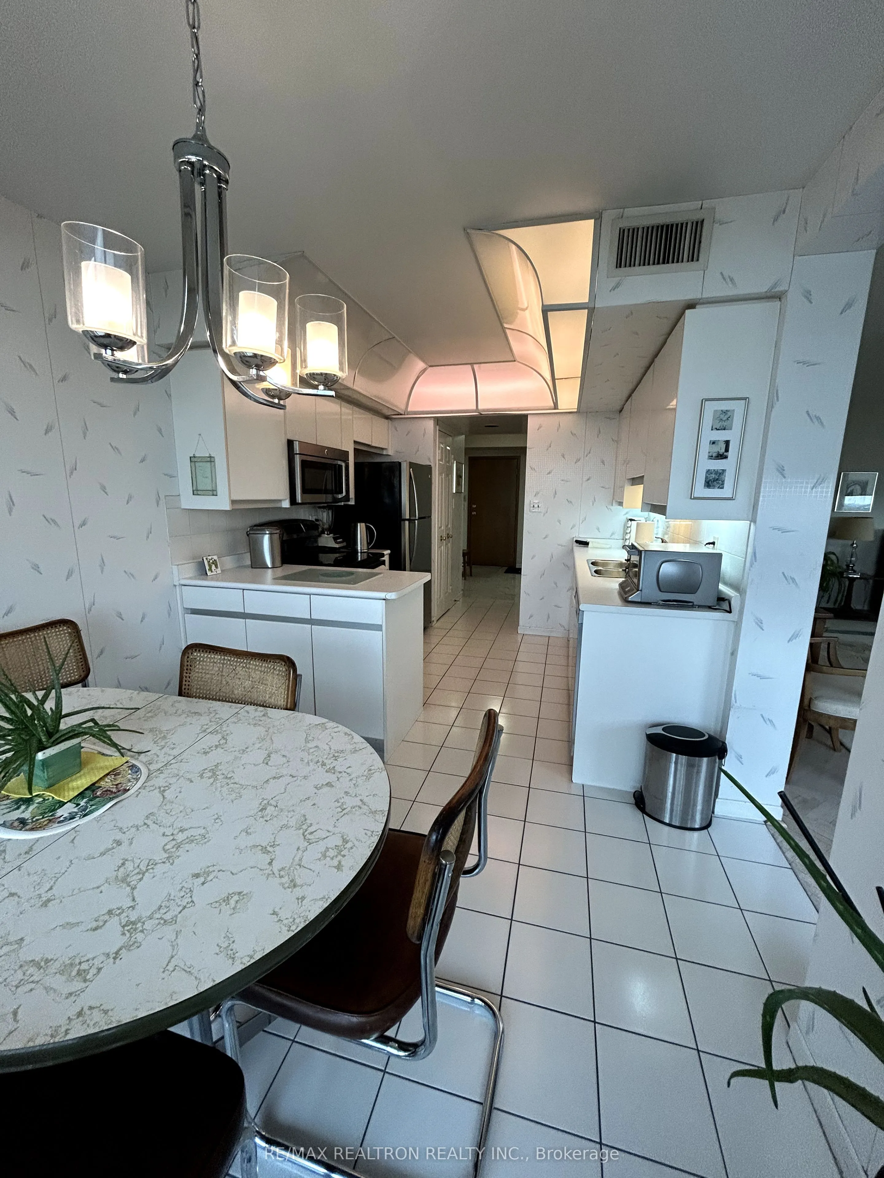 10 Torresdale Avenue, #1604