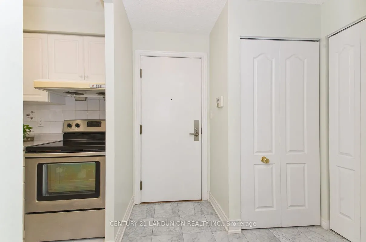 88 Grandview Way, #609