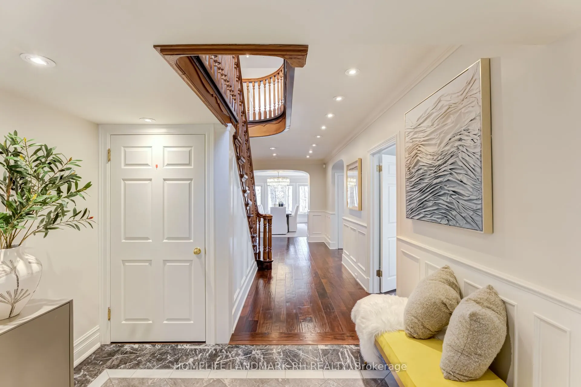 1 Ridgewood Road