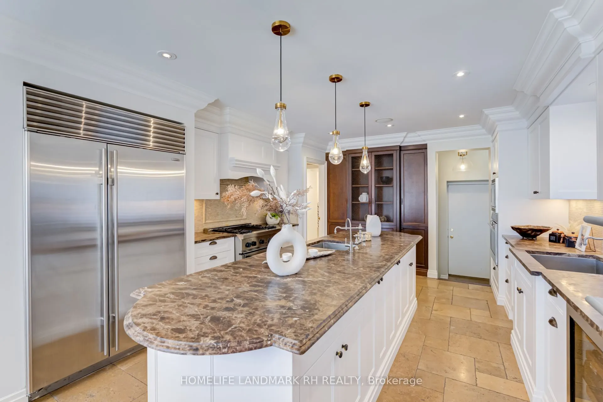 1 Ridgewood Road