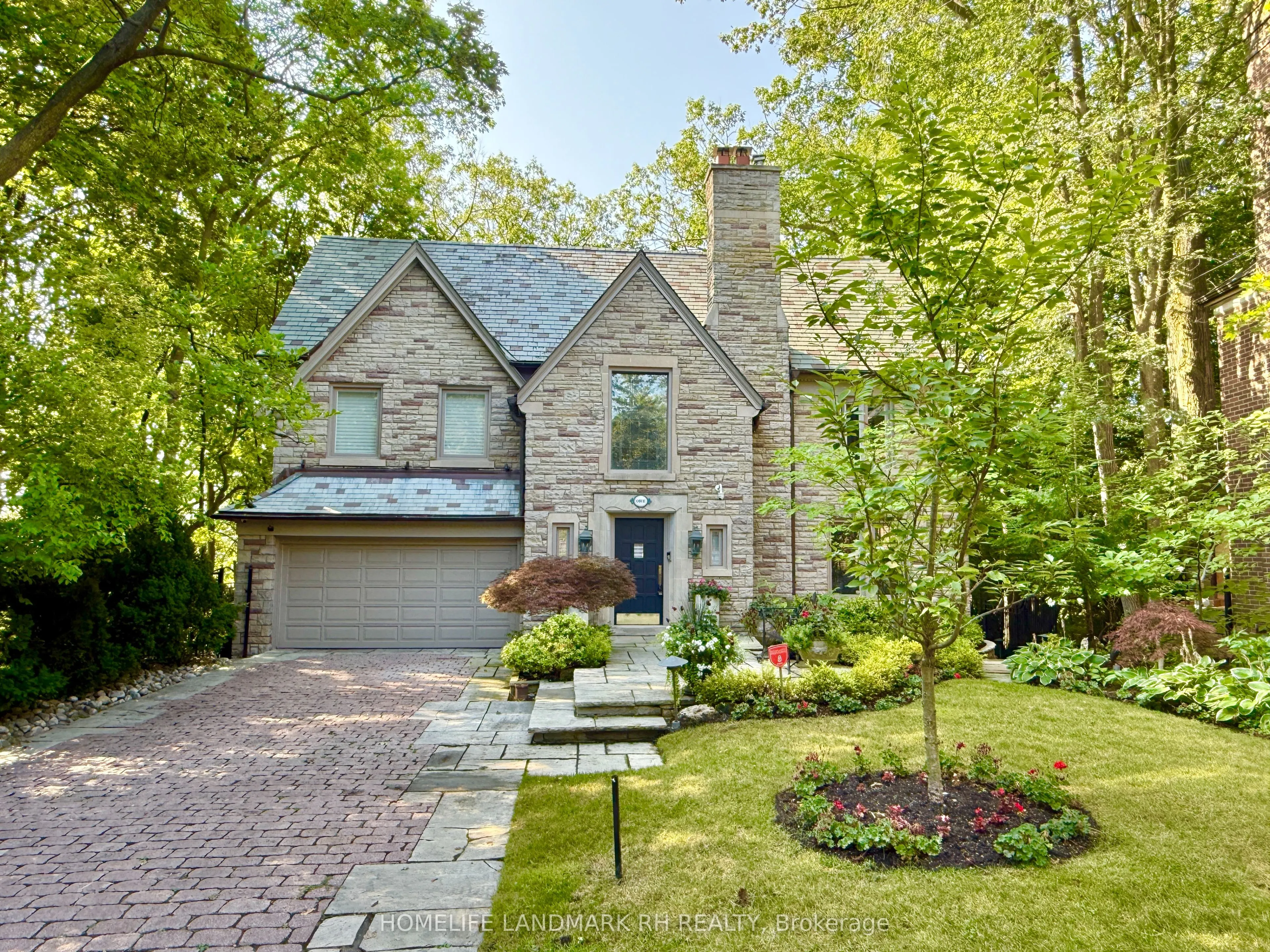 1 Ridgewood Road