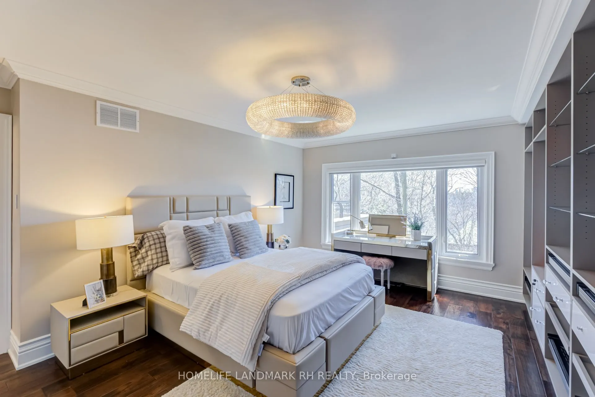 1 Ridgewood Road