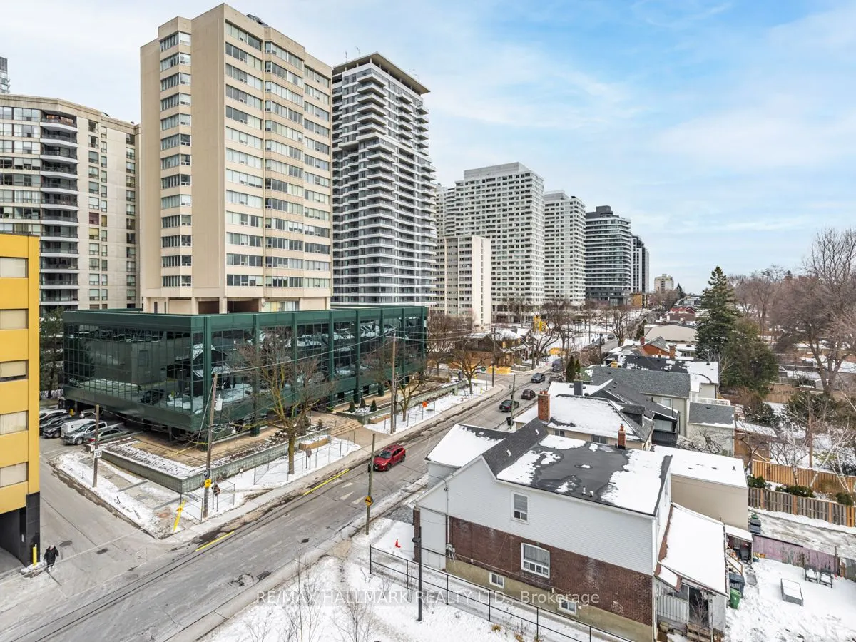 5 Soudan Avenue #707