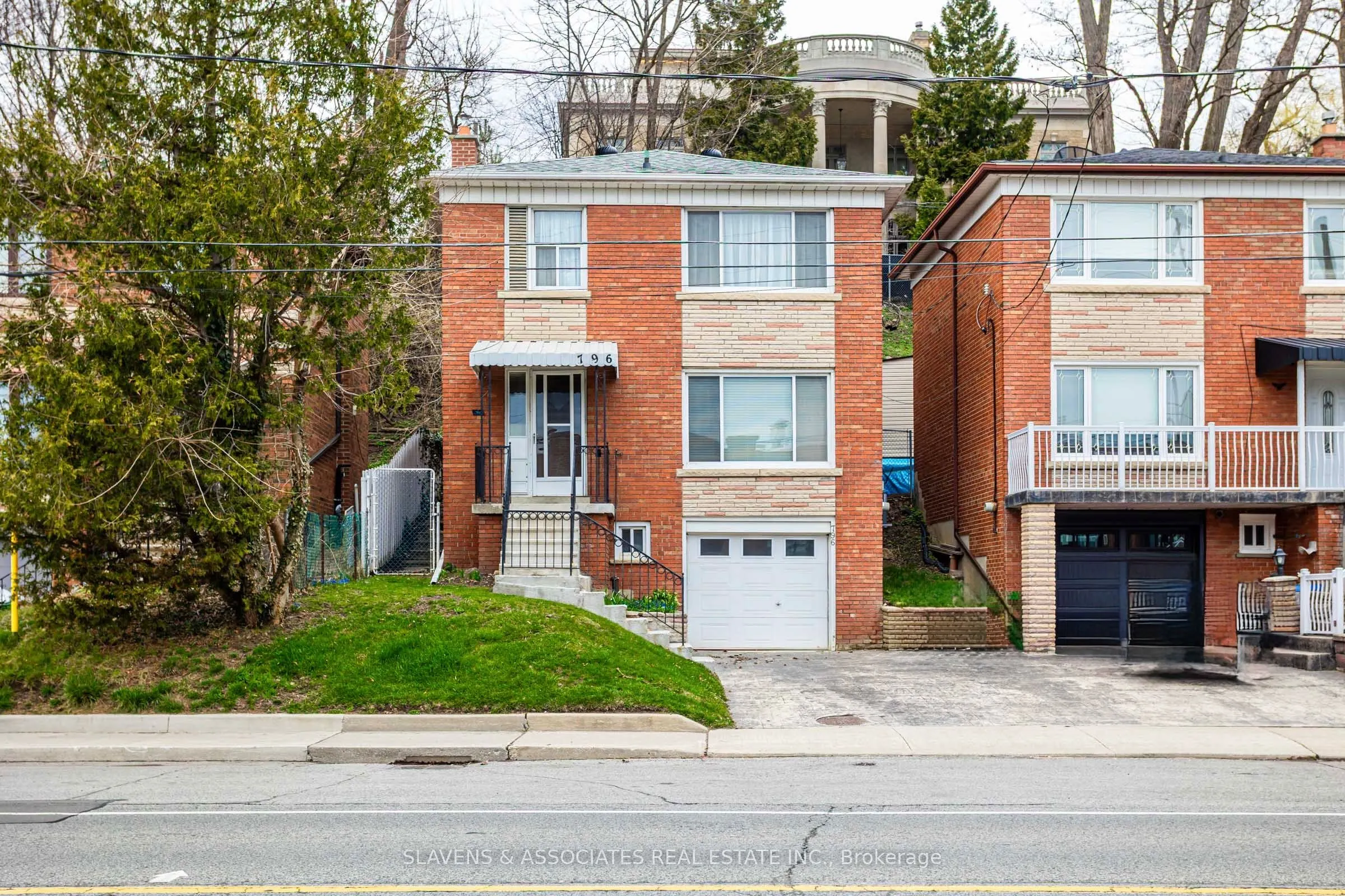796 Davenport Road