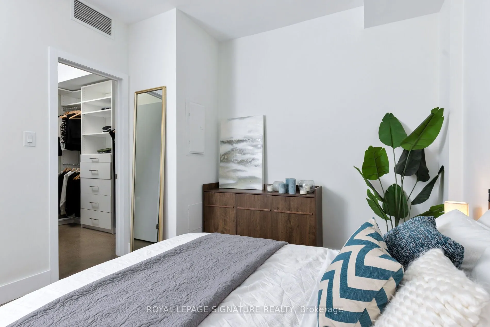 52 Sumach Street, #101