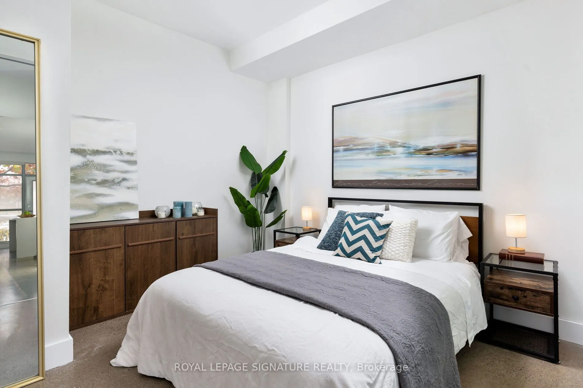 52 Sumach Street, #101