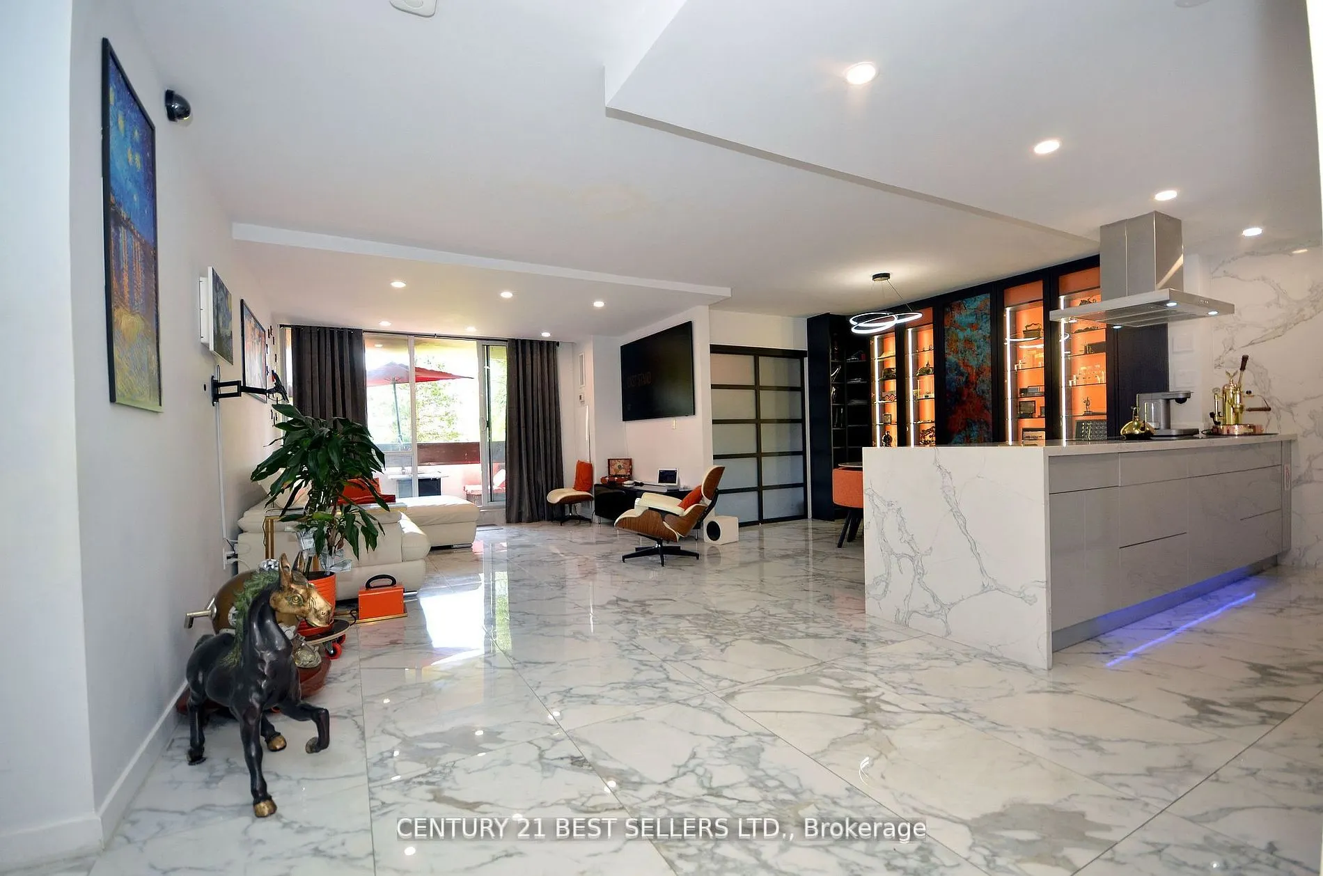 100 Canyon Avenue, #302