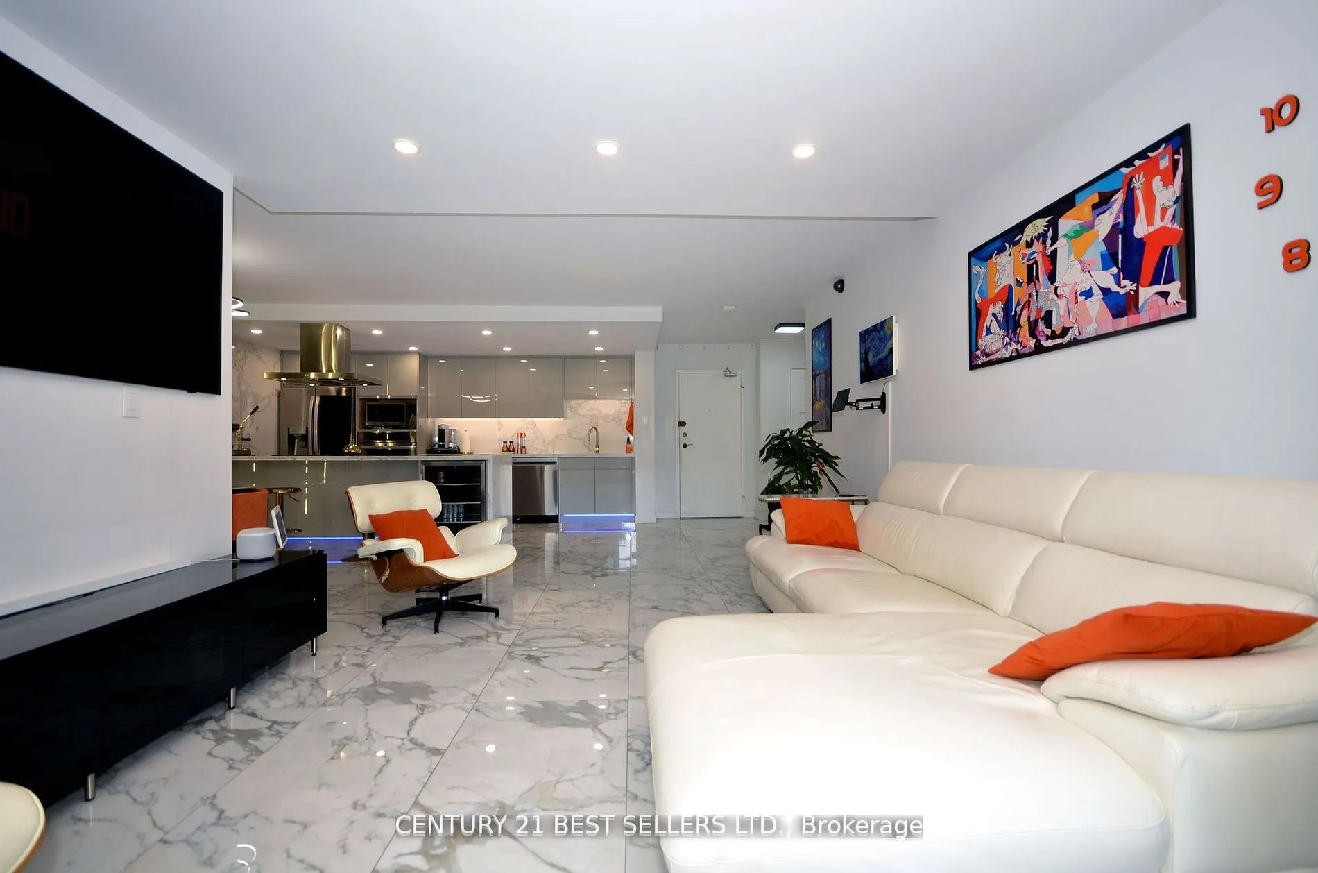 100 Canyon Avenue, #302