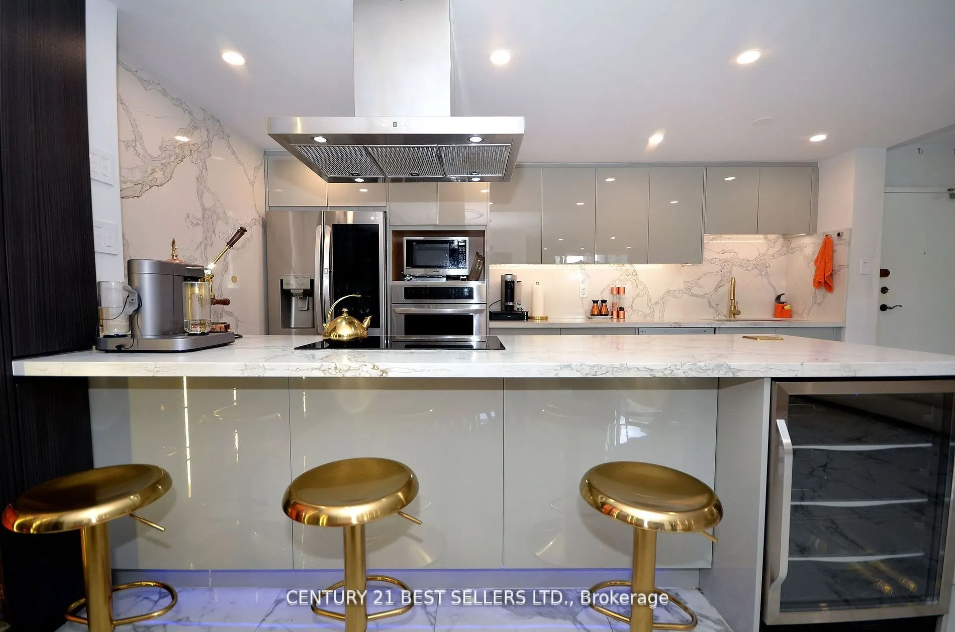 100 Canyon Avenue, #302