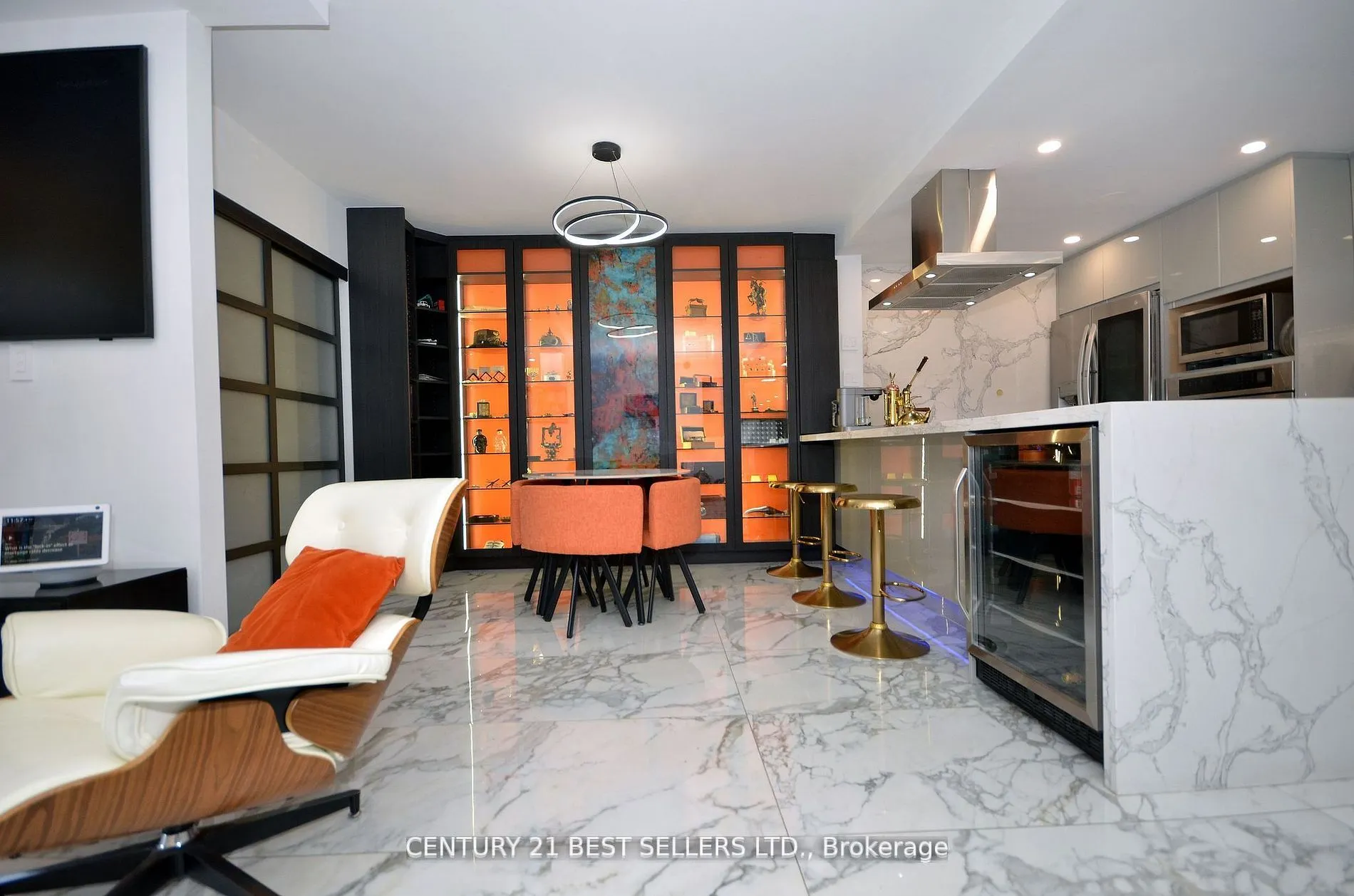 100 Canyon Avenue, #302