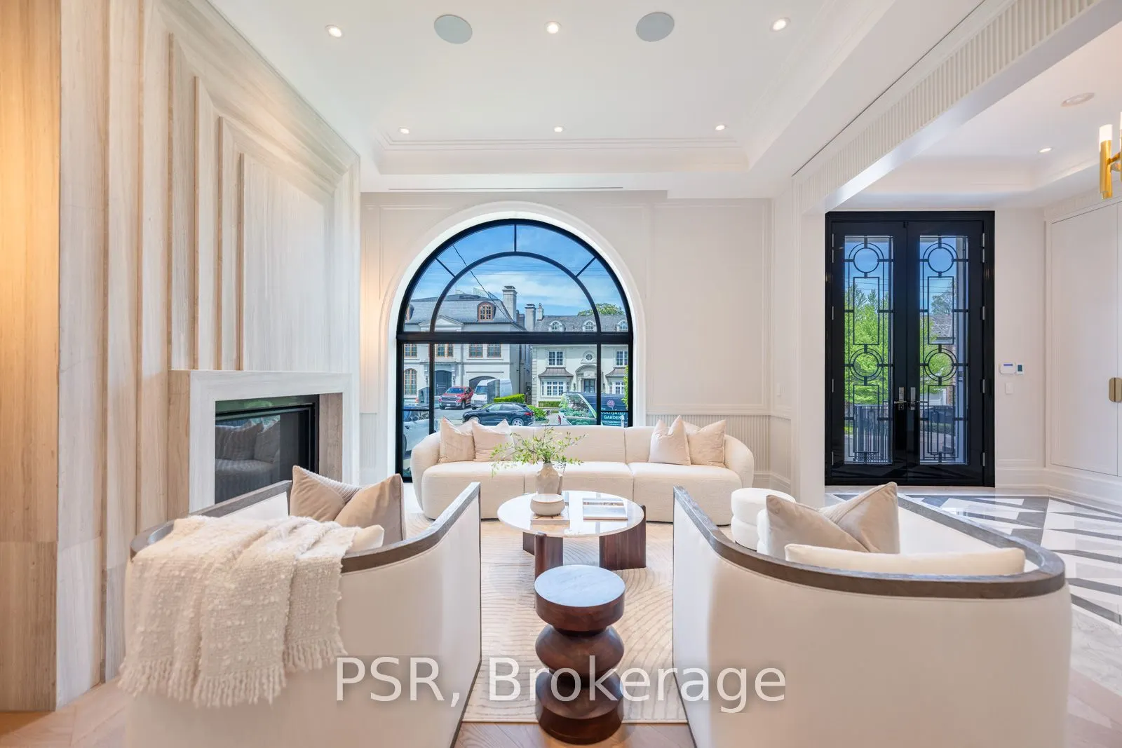 228 Dunvegan Road