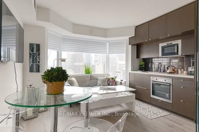 155 Yorkville Avenue, #2505