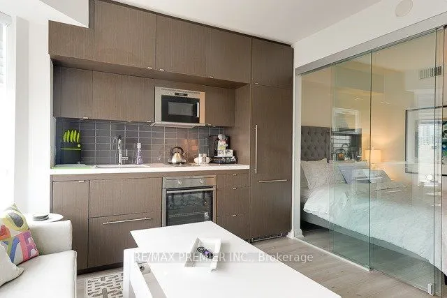155 Yorkville Avenue, #2505
