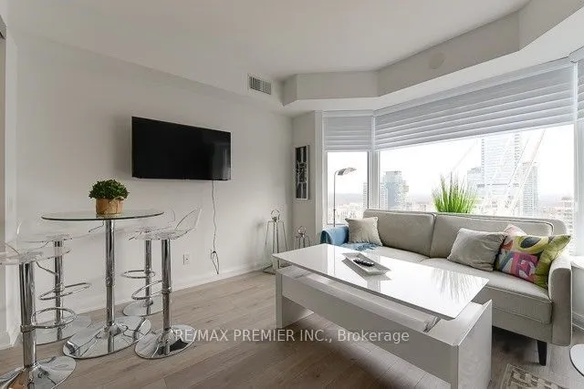 155 Yorkville Avenue, #2505