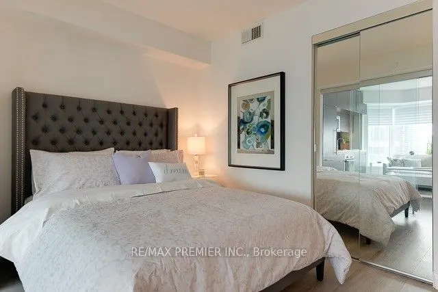 155 Yorkville Avenue, #2505