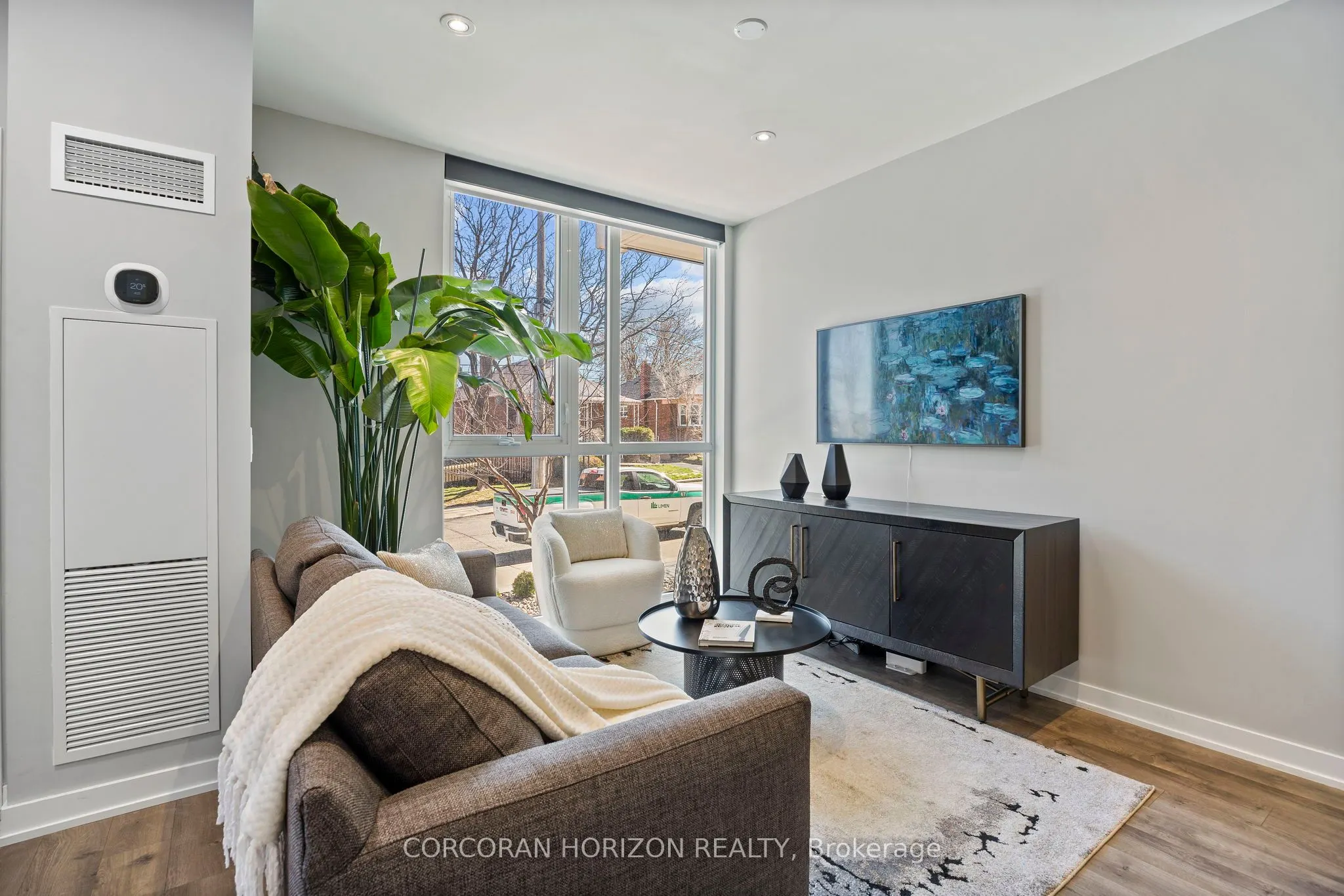 70 Lanark Avenue, #3