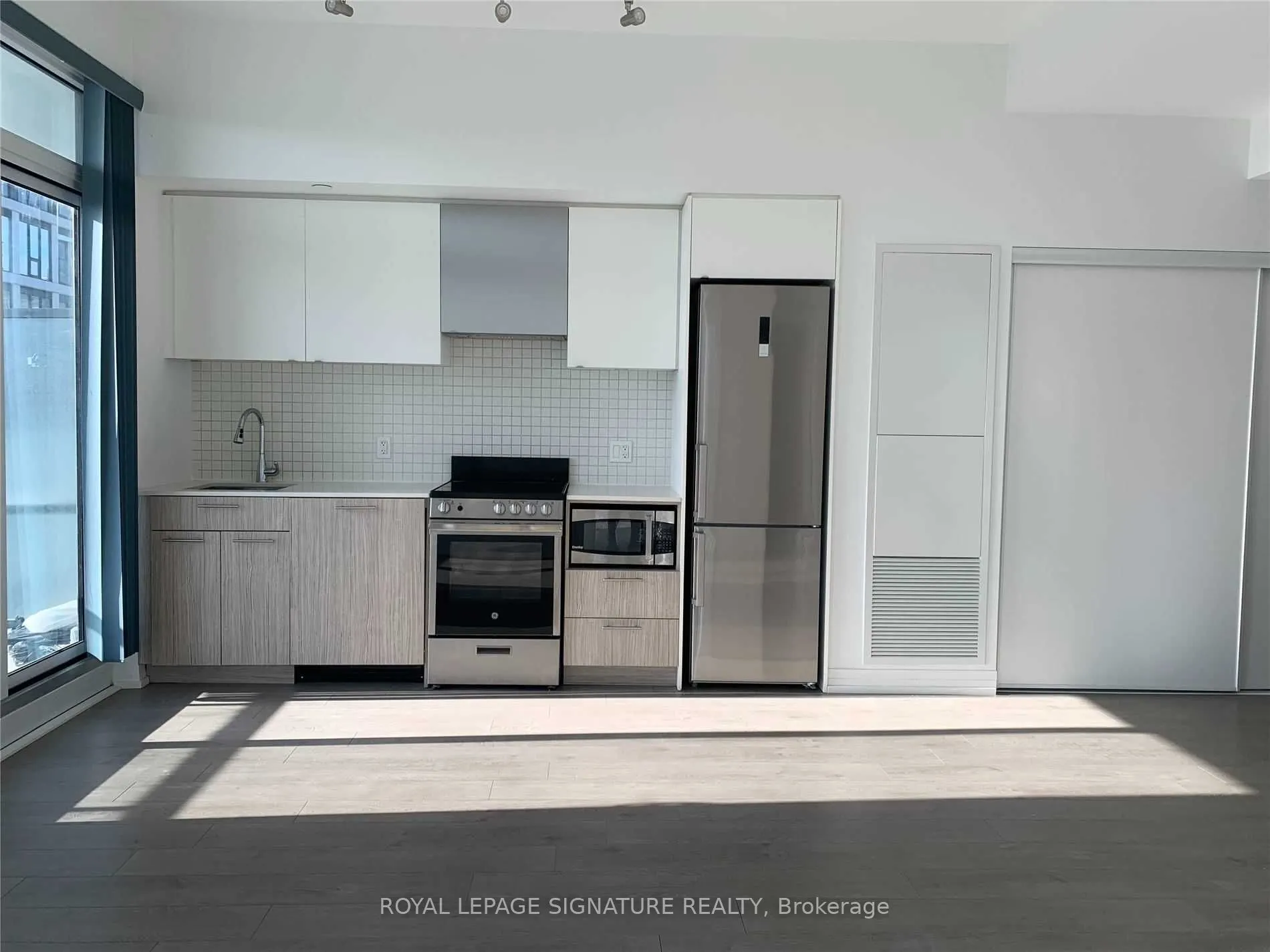 251 Jarvis Street #1016